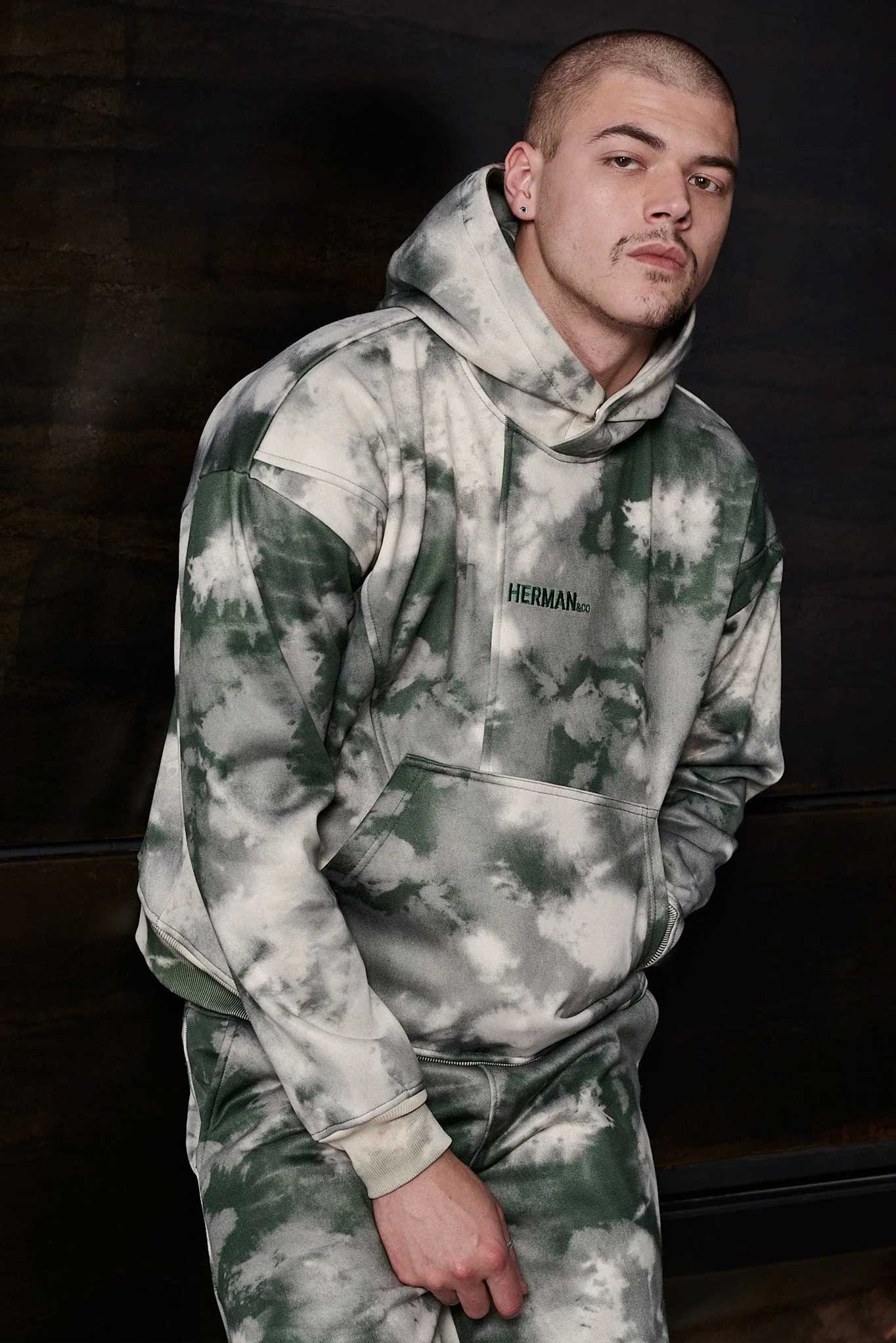 TIE DYE PULLOVER HOODIE - DARK GREEN
