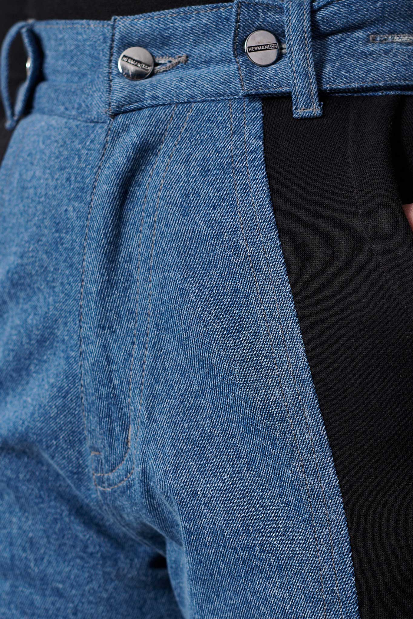 STRAIGHT LEG SWEAT DENIM JEANS - BLUE