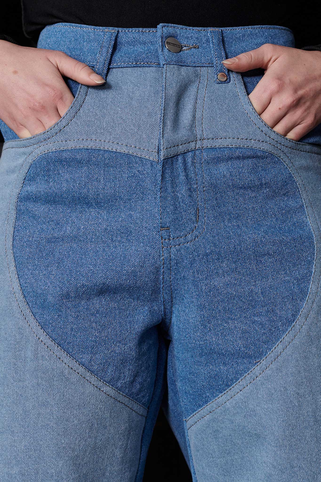 STRAIGHT LEG JEANS - LIGHT BLUE
