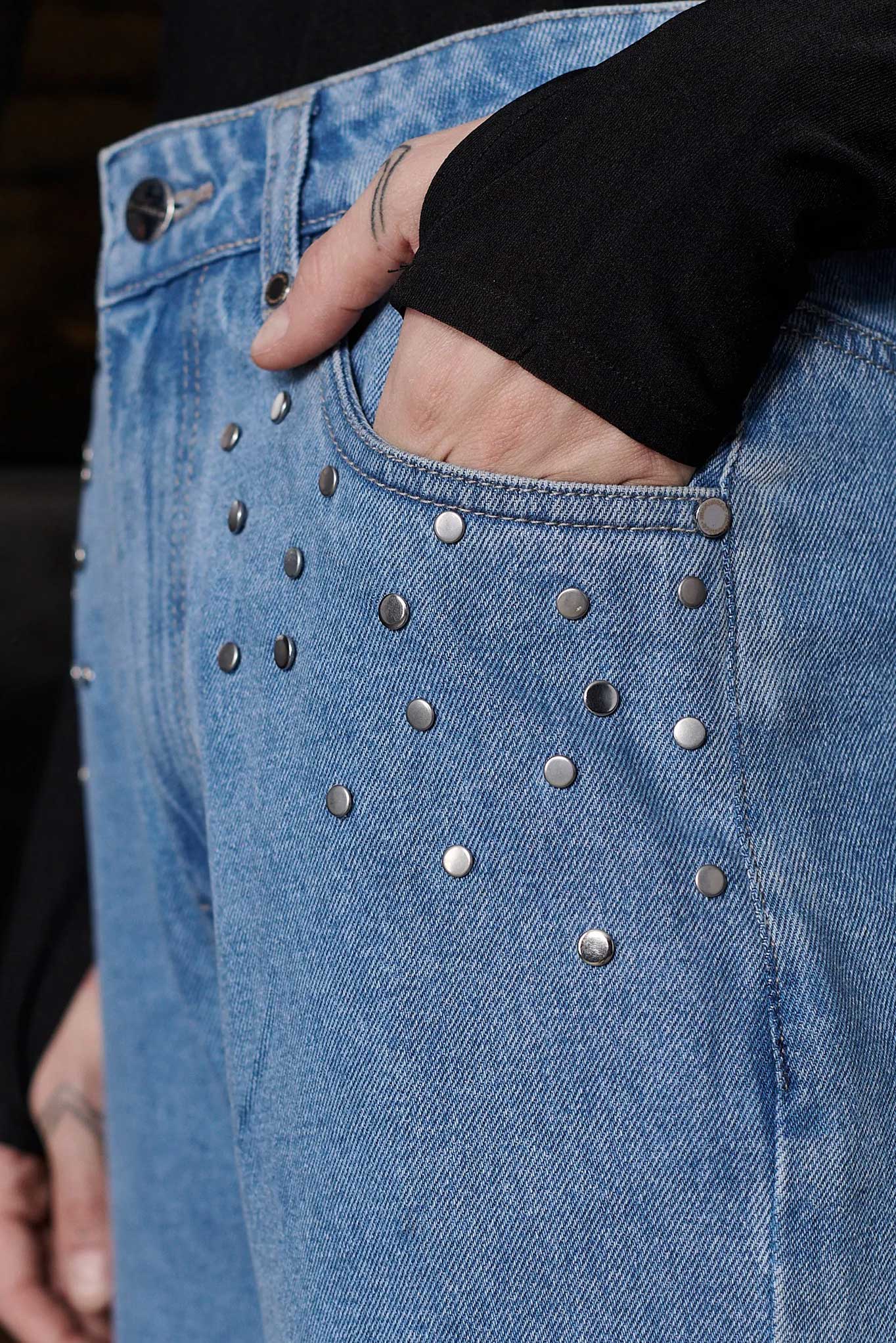 STRAIGHT LEG JEANS - LIGHT BLUE