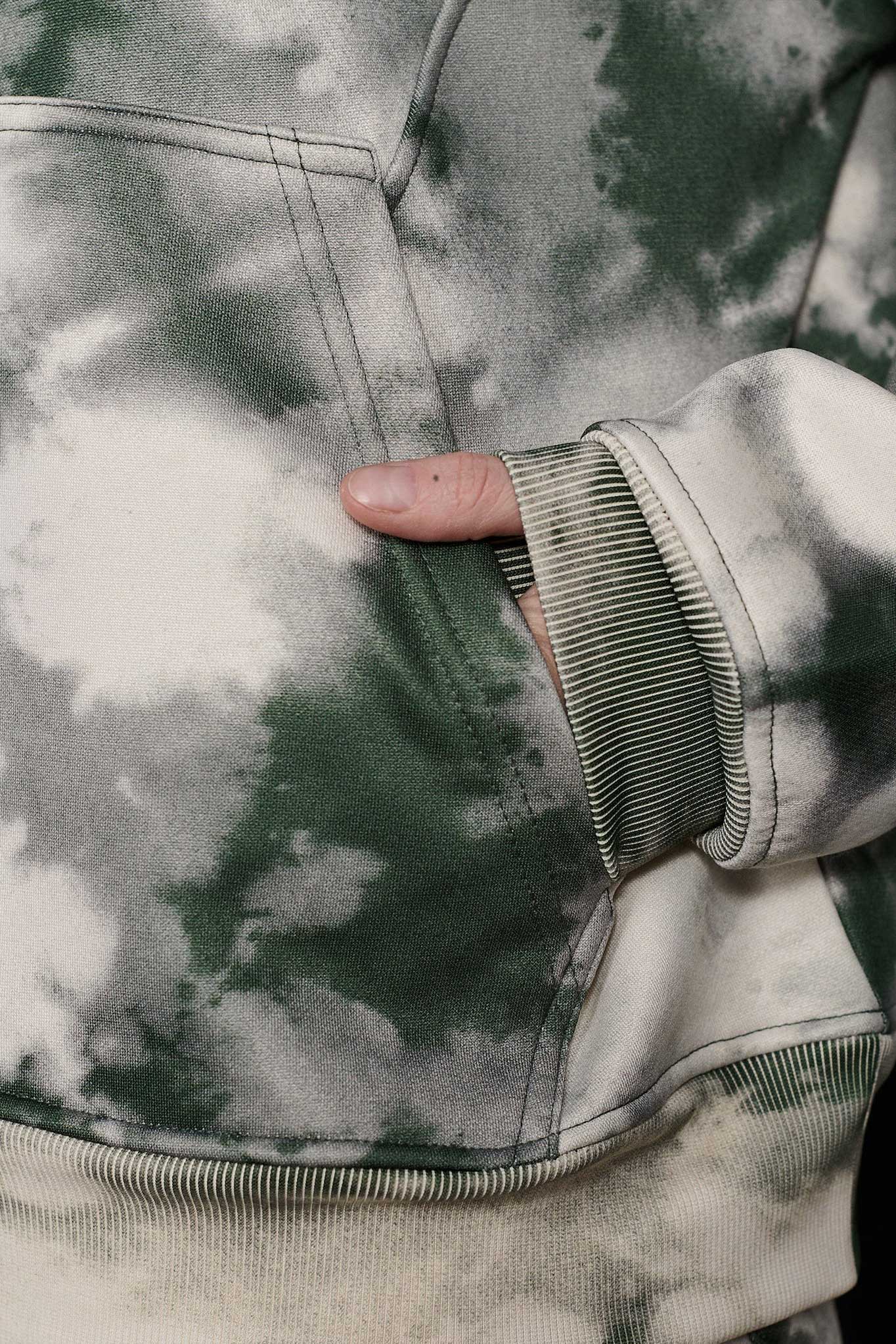 TIE DYE PULLOVER HOODIE - DARK GREEN