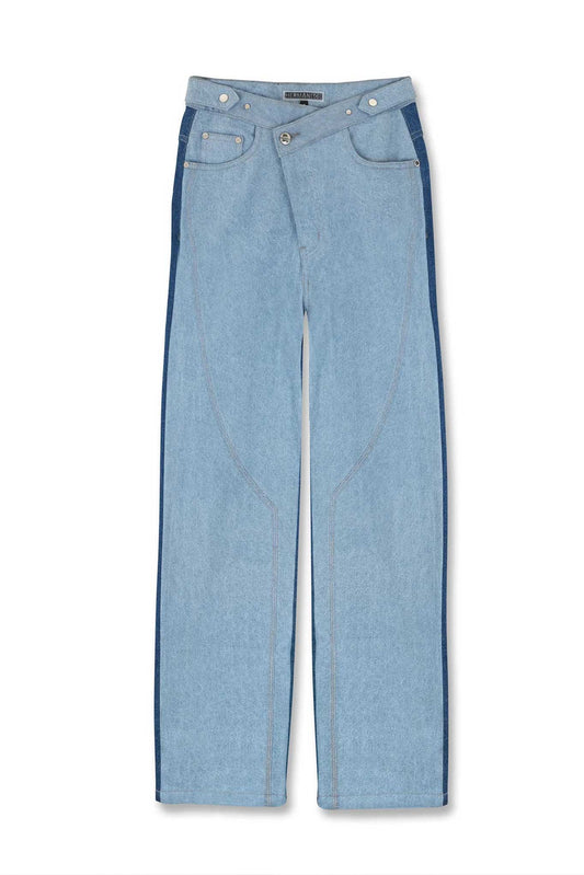 HIGH WAISTED PATCHED WIDE LEG JEANS - LIGHT BLUE