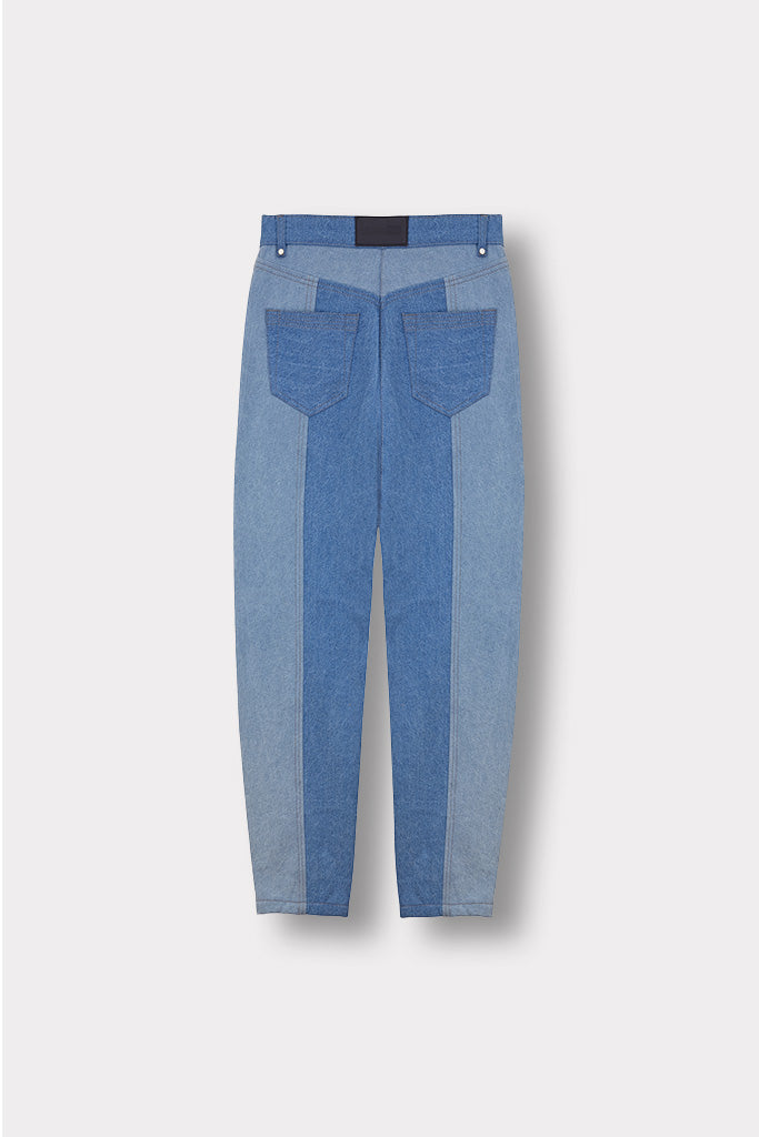 STRAIGHT LEG JEANS - LIGHT BLUE