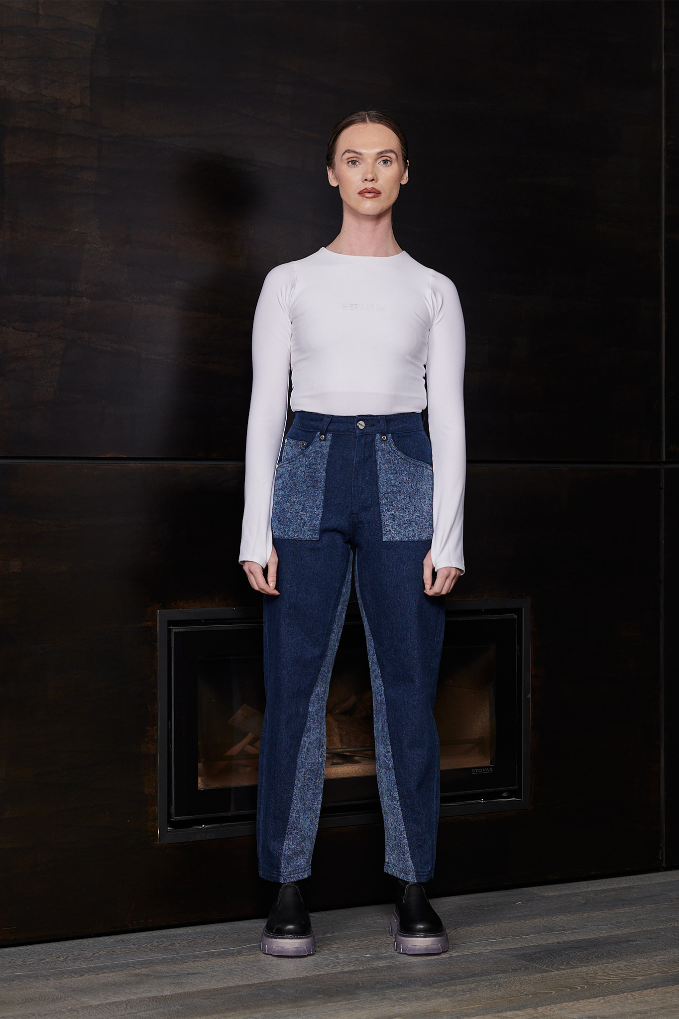 STRAIGHT LEG JEANS - BLUE