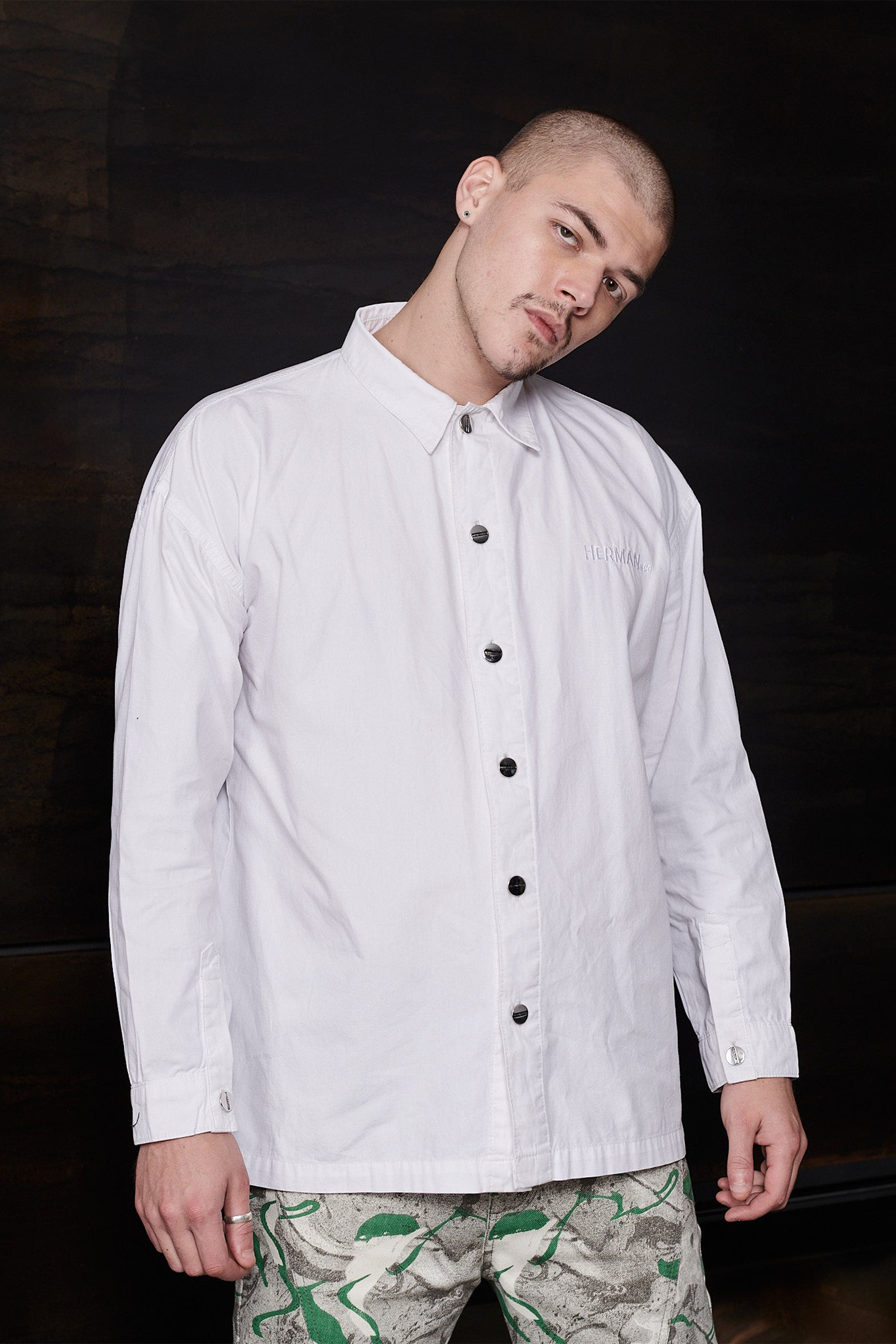 OVERSIZED SHIRT - WHITE