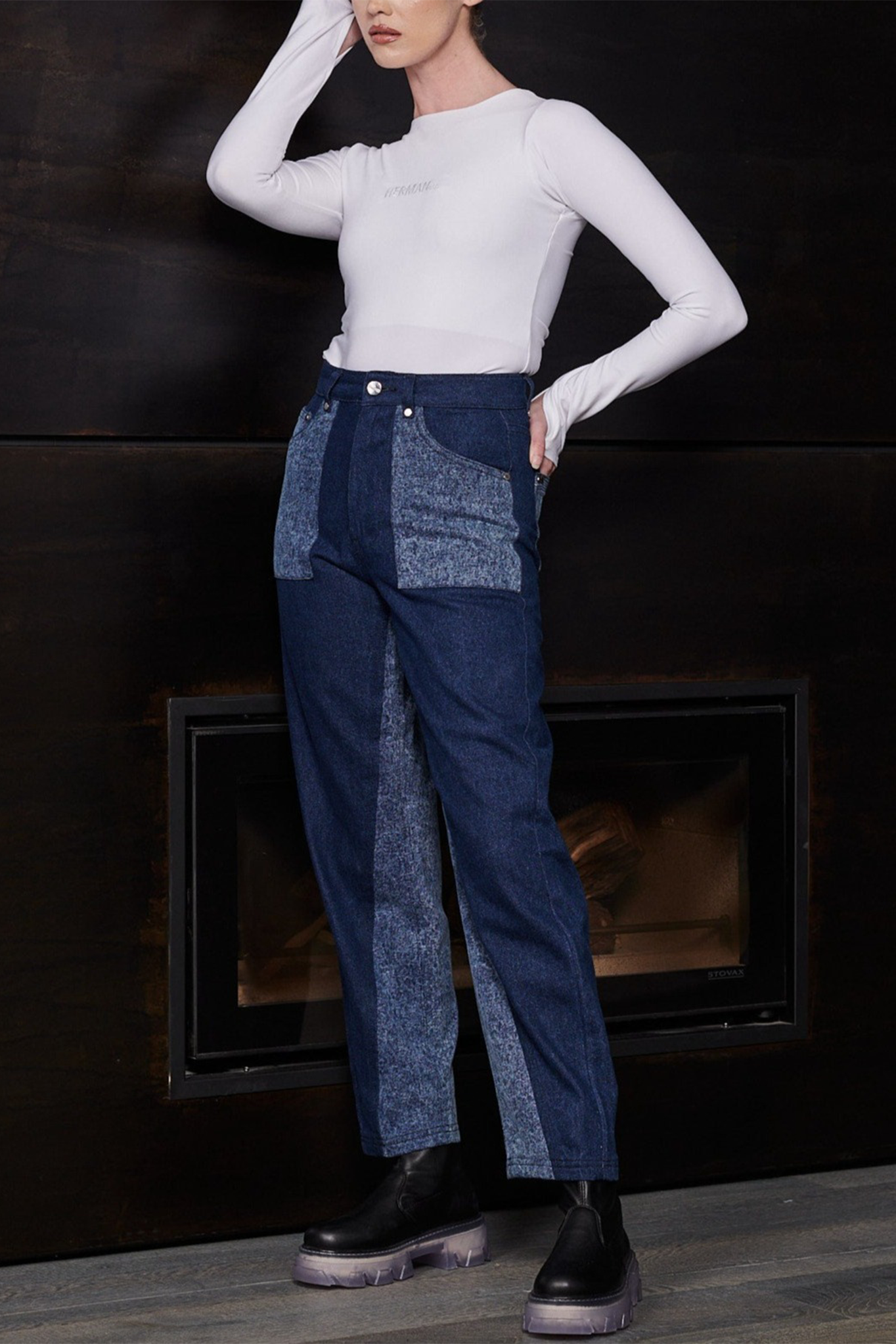 STRAIGHT LEG JEANS - BLUE