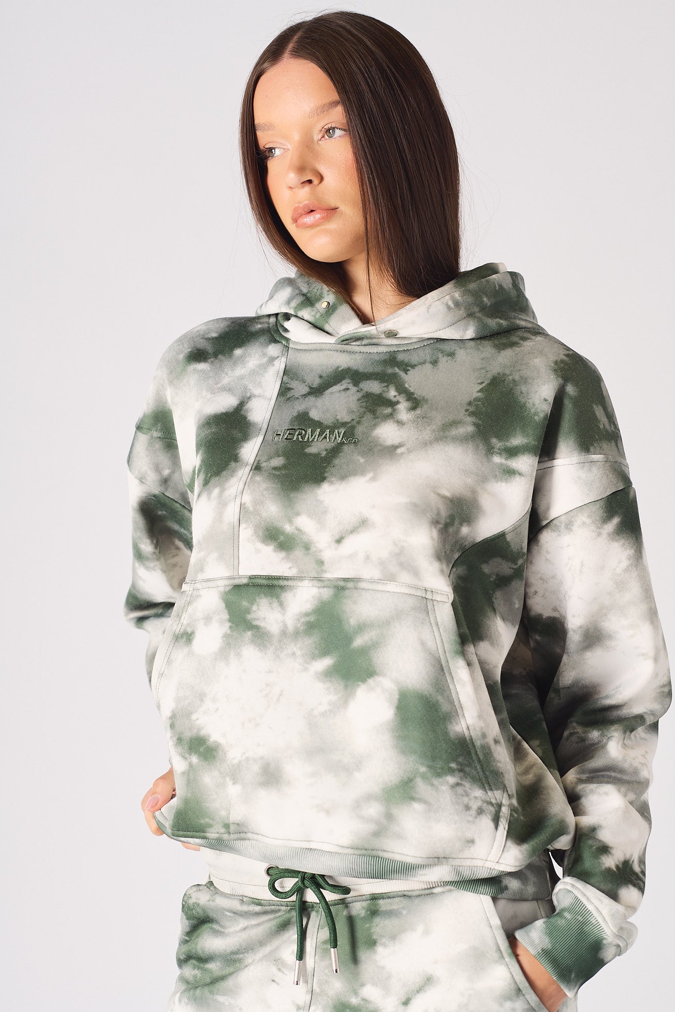 TIE DYE PULLOVER HOODIE - DARK GREEN