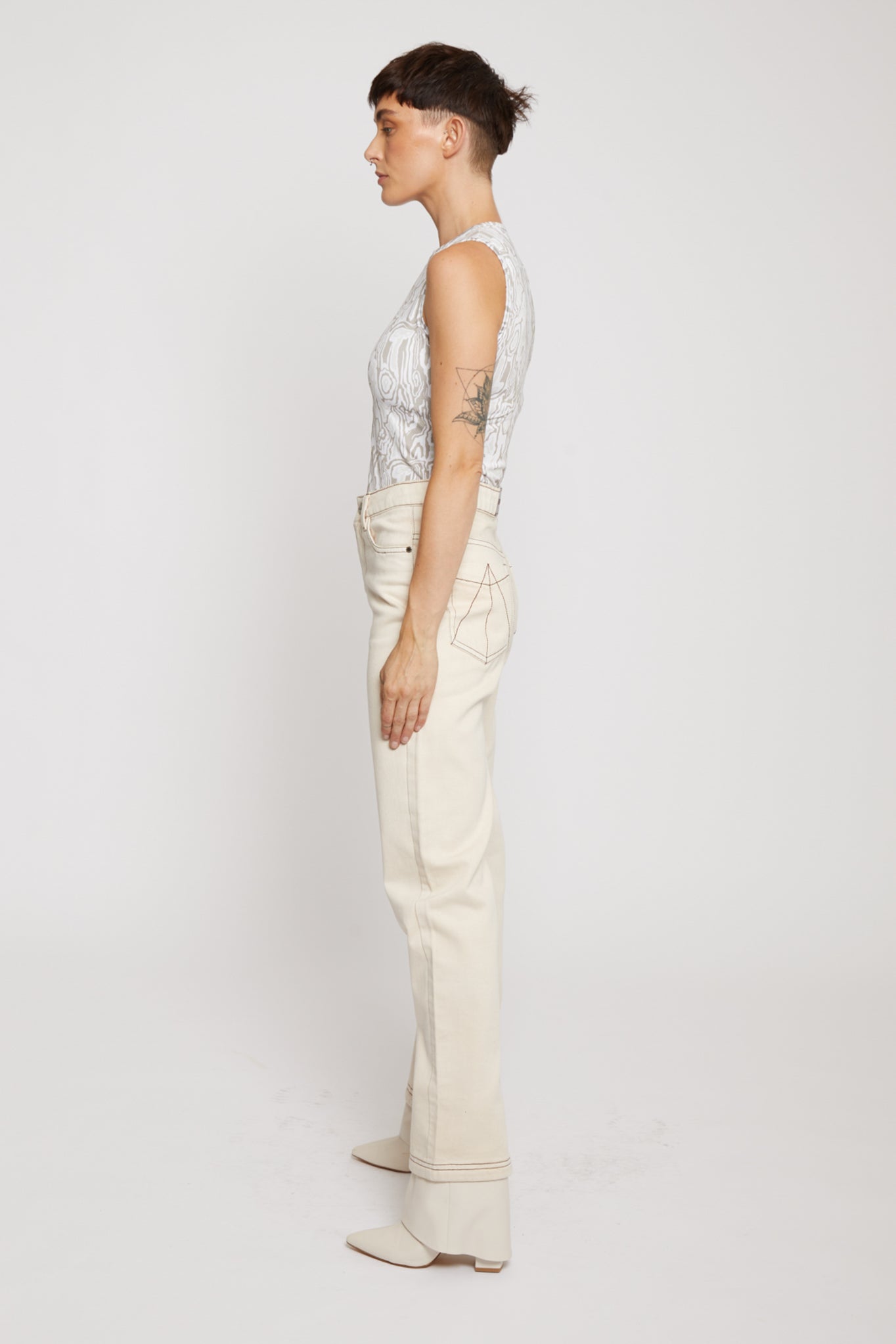 PRINTED RACER NECK BODYSUIT - LIGHT GREY