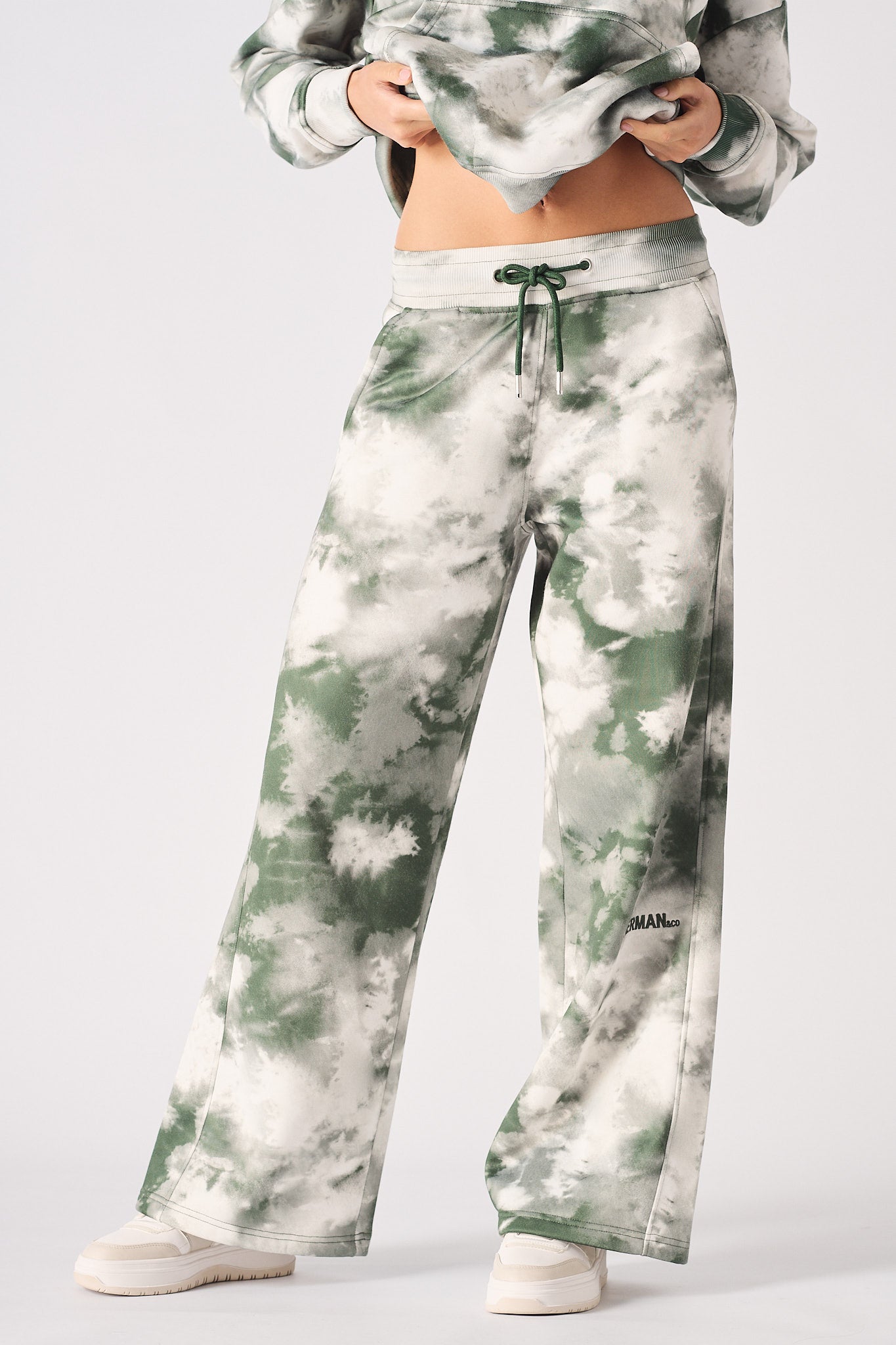 TIE DYE WIDE LEG JOGGER - GREEN