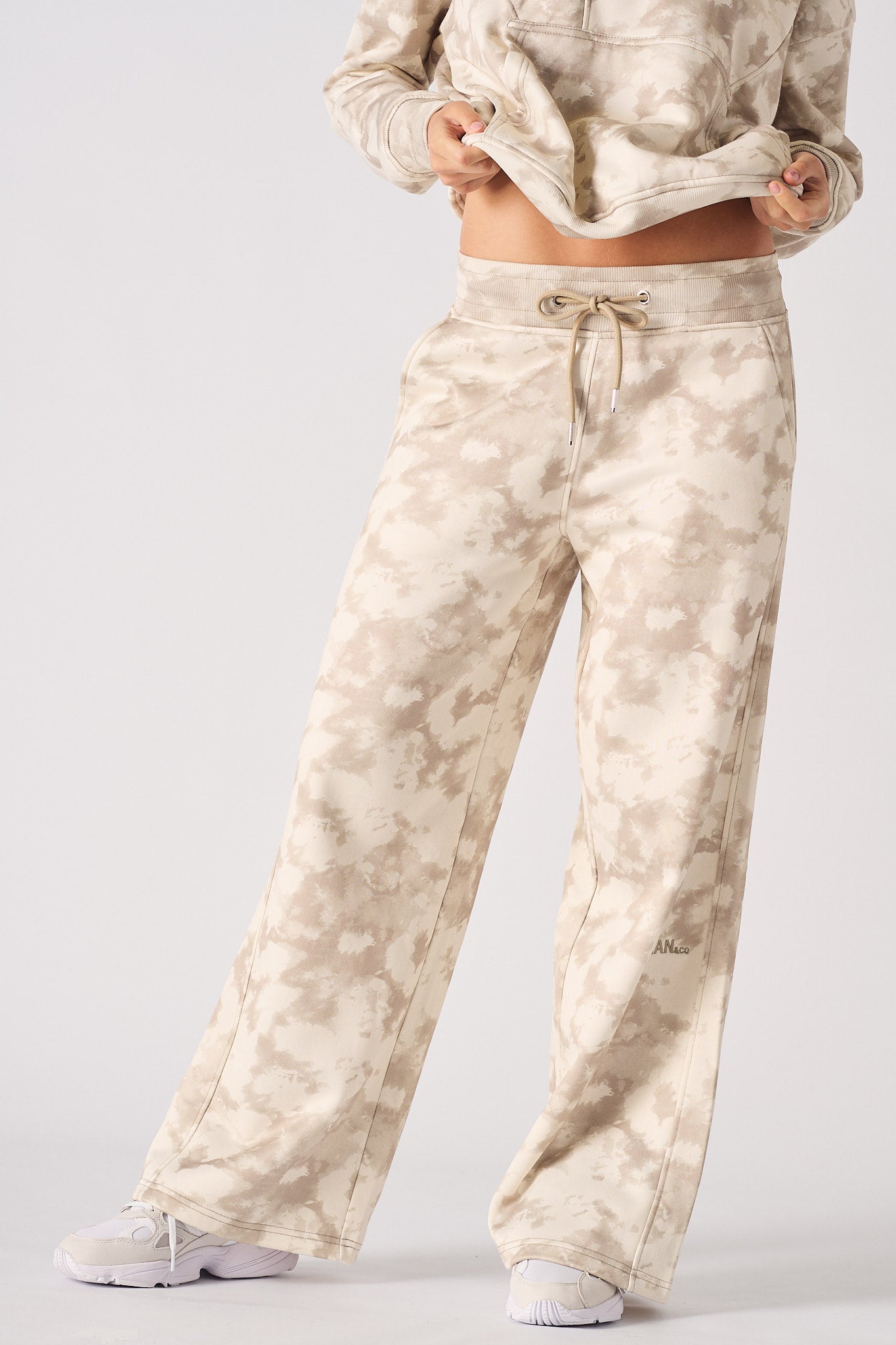 TIE DYE WIDE LEG JOGGER - BEIGE