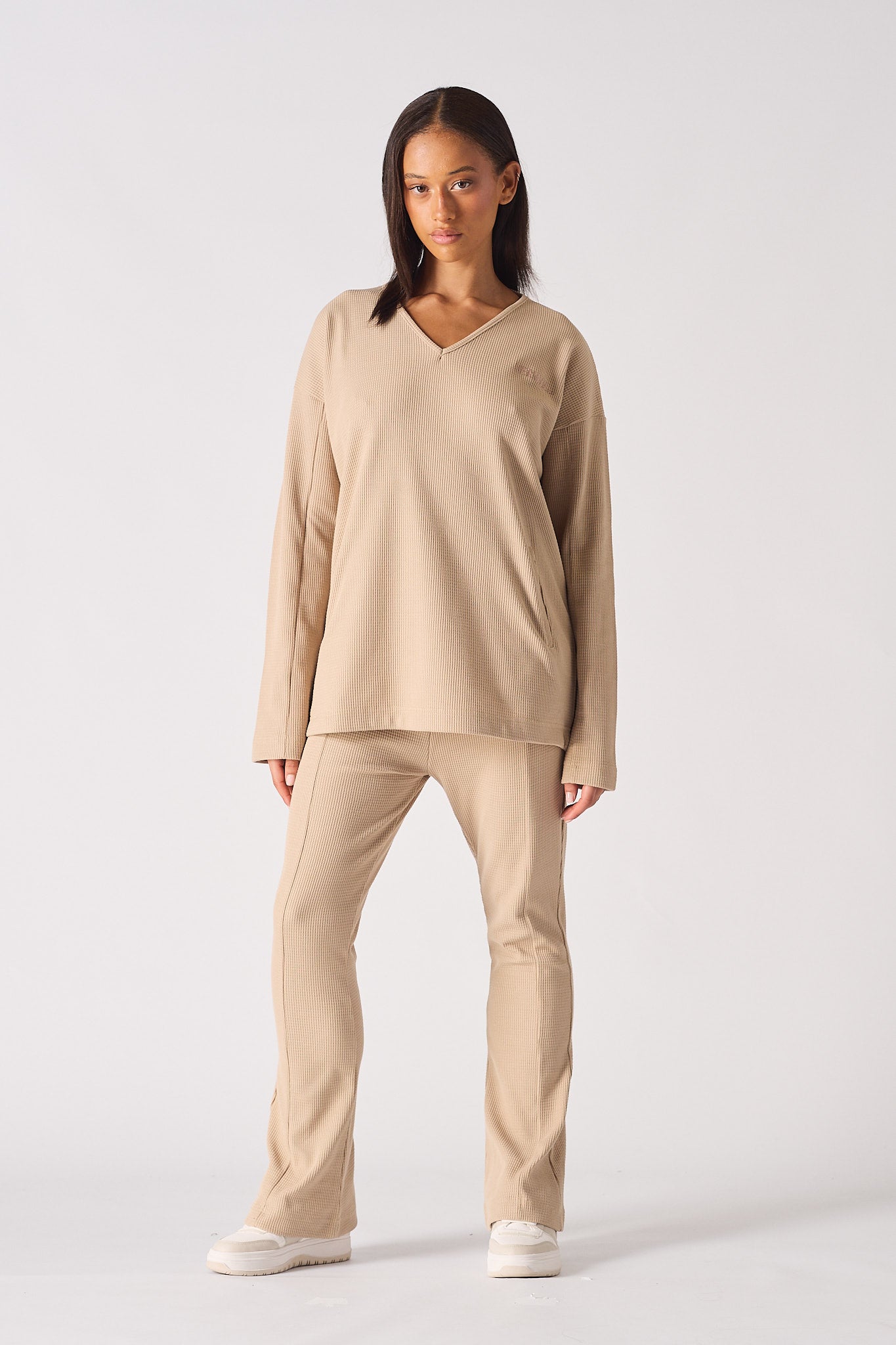 FIT & FLARE JOGGERS- BEIGE