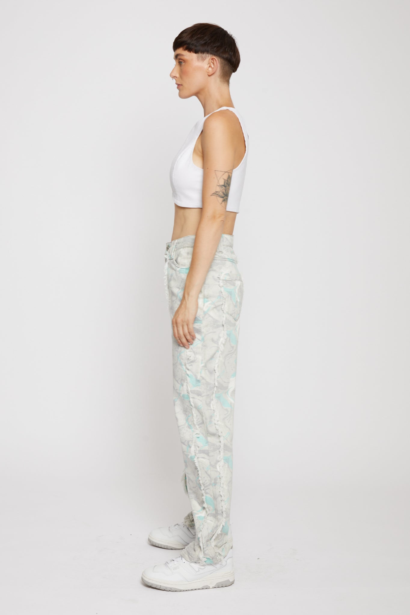 PRINTED STRAIGHT LEG JEANS - LIGHT GREEN