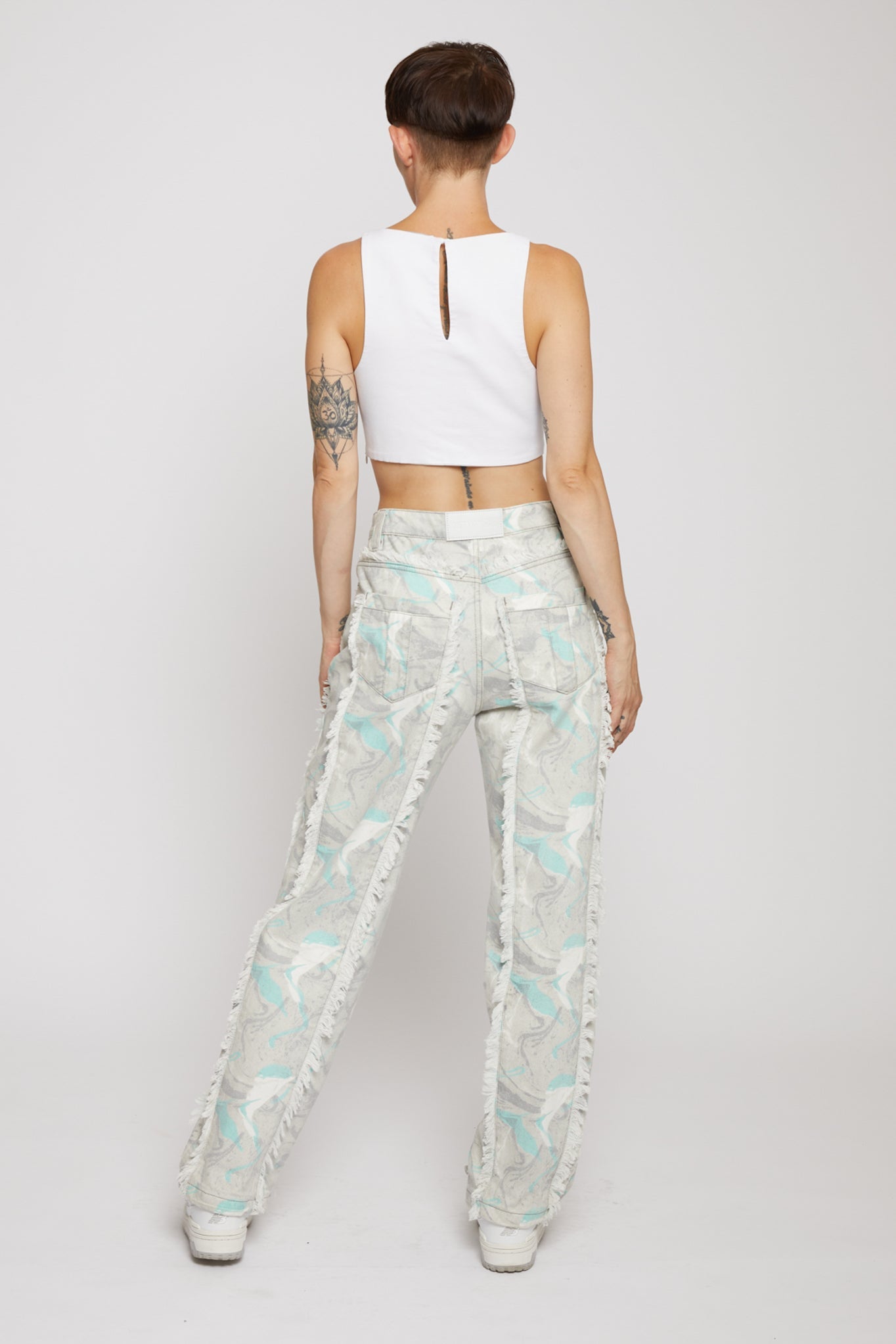 PRINTED STRAIGHT LEG JEANS - LIGHT GREEN