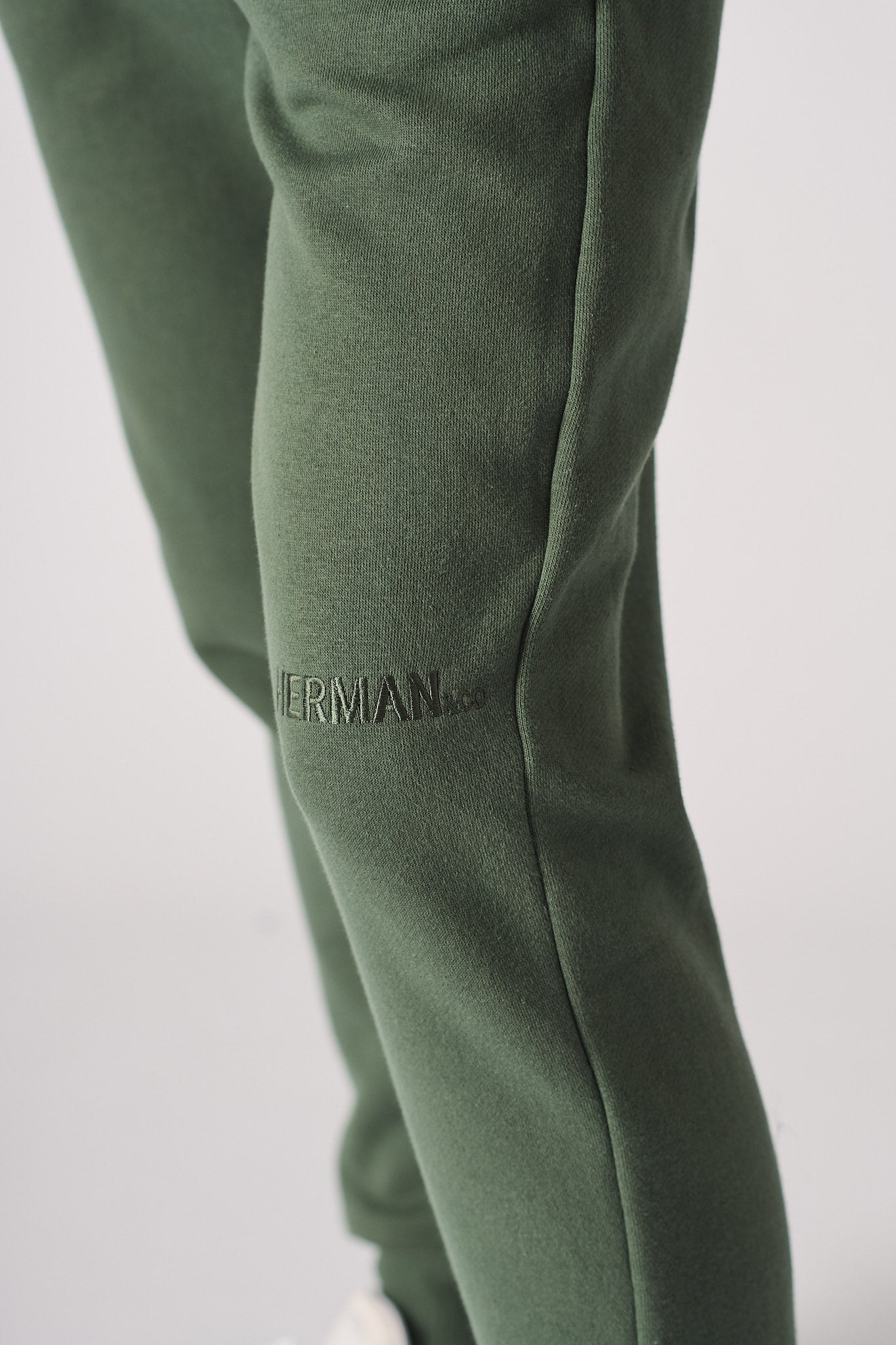 TAPERED JOGGERS - DARK GREEN