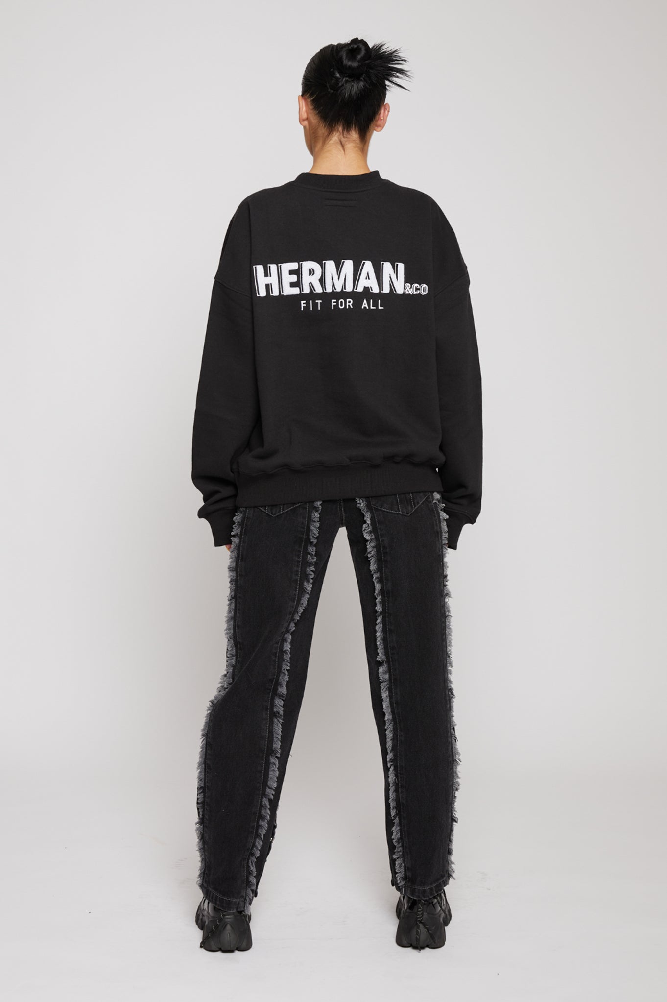 DISTRESSED TEXTURE STRAIGHT LEG JEANS - BLACK