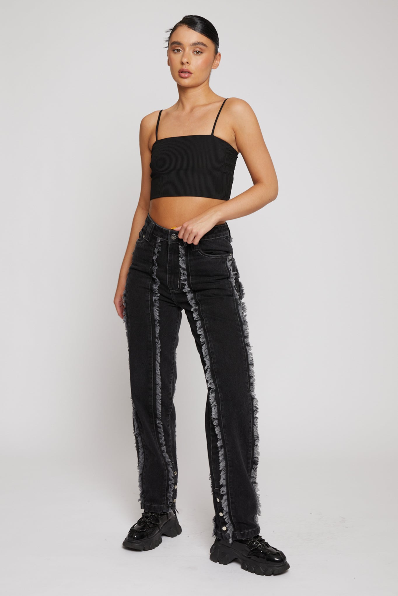 DISTRESSED TEXTURE STRAIGHT LEG JEANS - BLACK