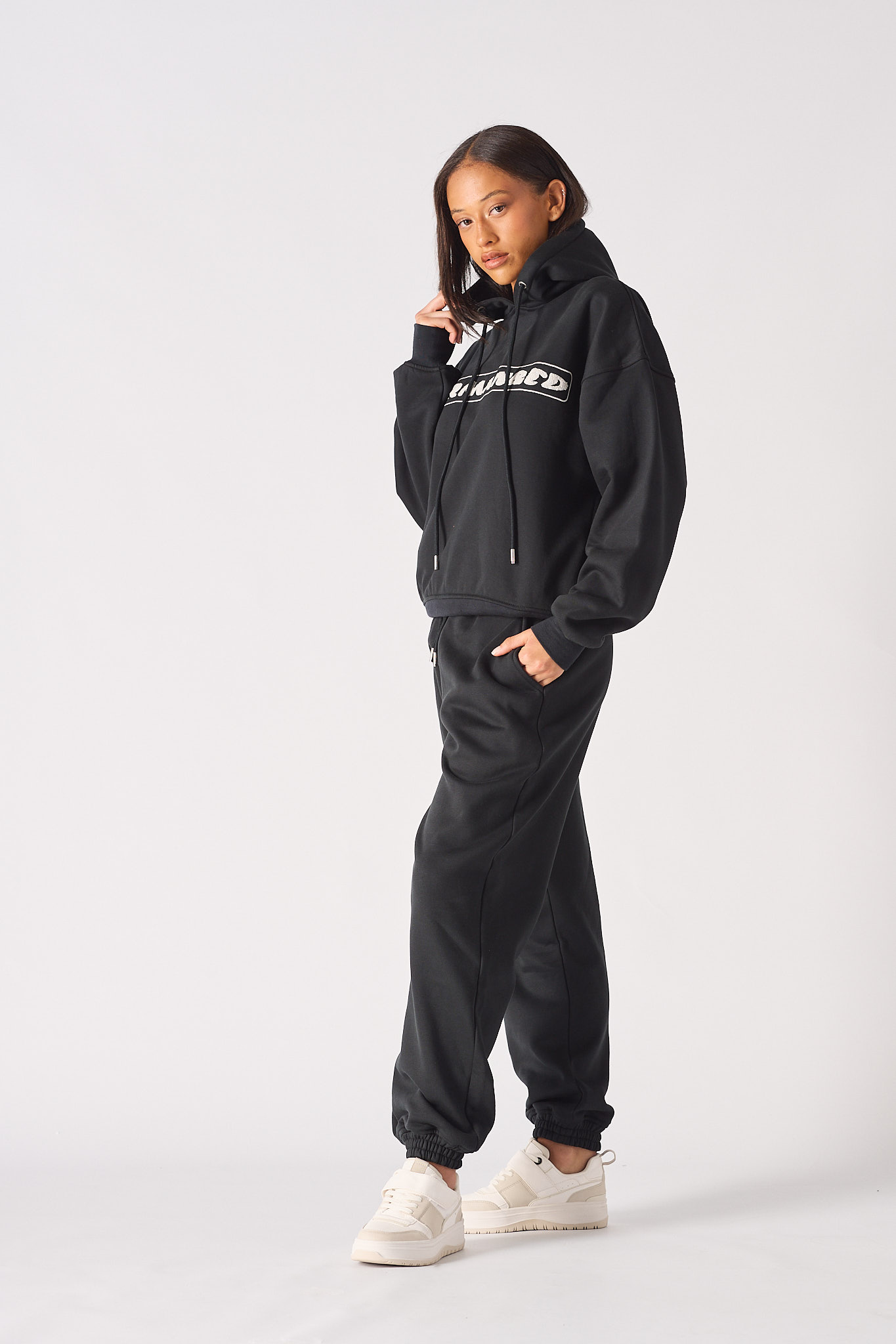 HERMAN PULLOVER HOODIE - BLACK