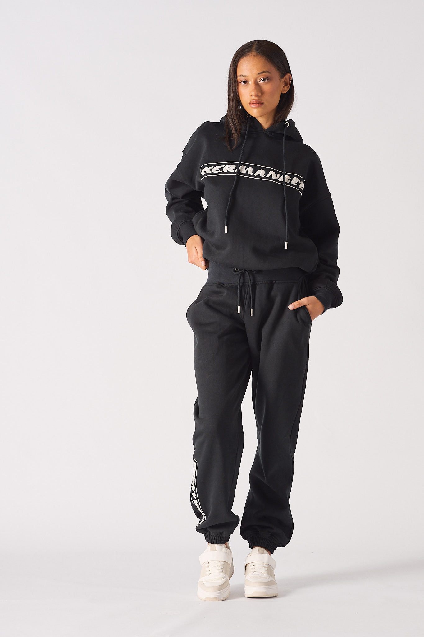 HERMAN TAPERED SWEAT JOGGER - BLACK