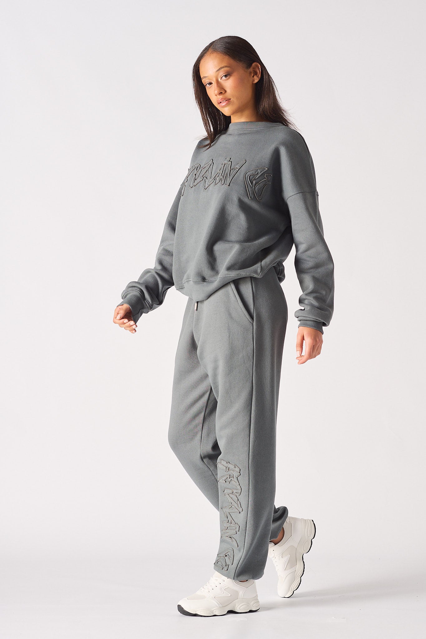 HERMAN APPLIQUE EMBROIDERY JOGGER - GREY