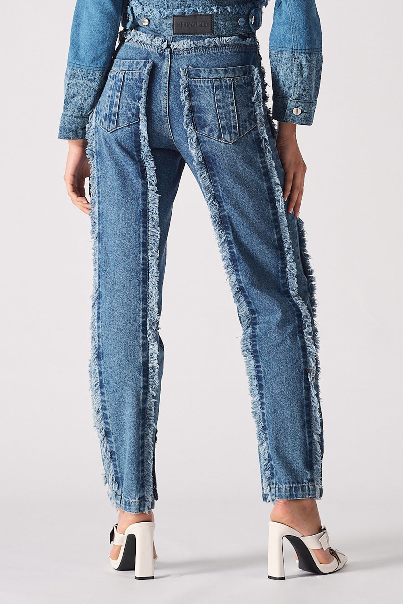 DISTRESSED TEXTURE STRAIGHT LEG JEANS - LIGHT BLUE