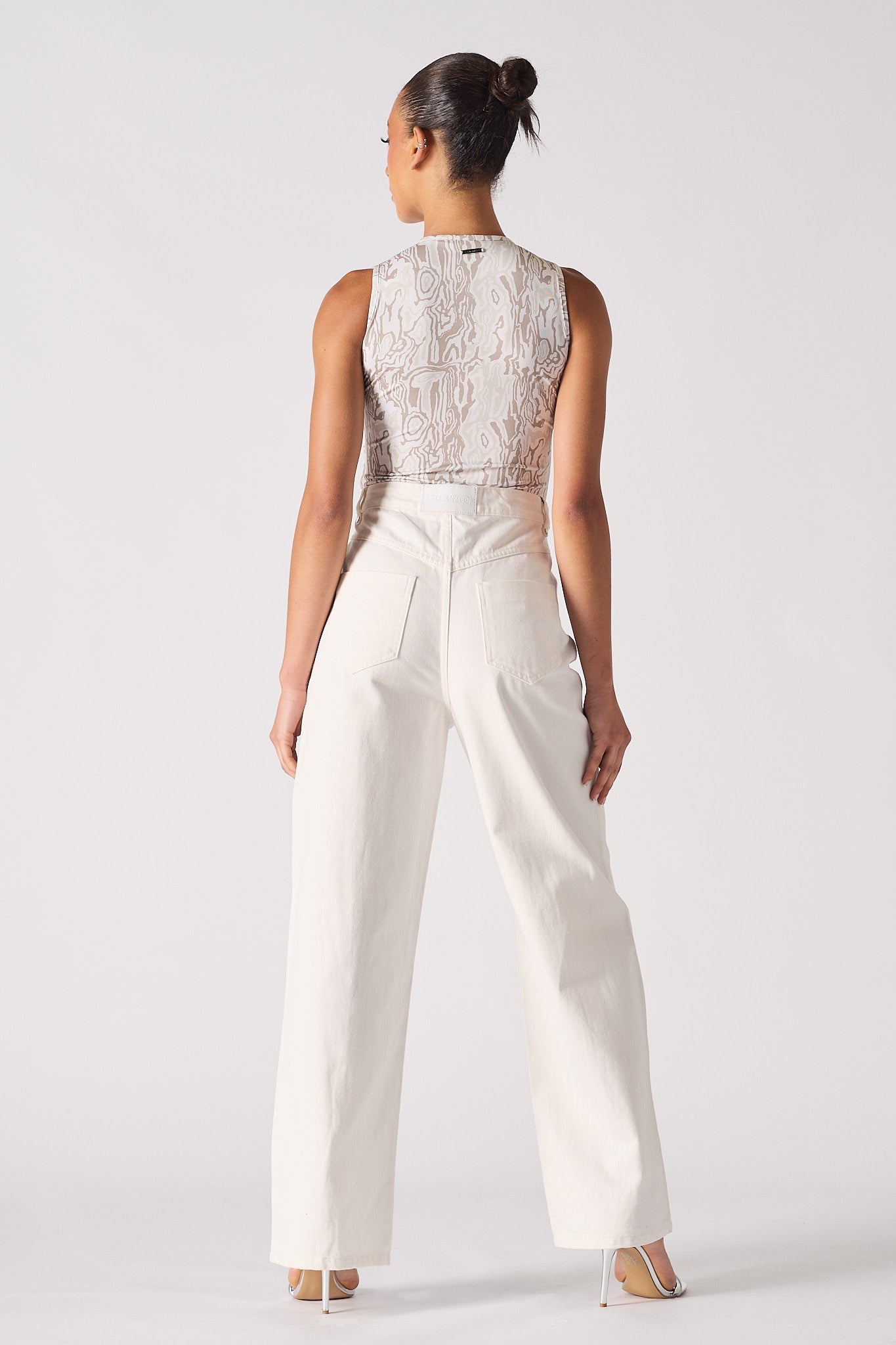 HIGH WAISTED WIDE LEG JEANS  - WHITE