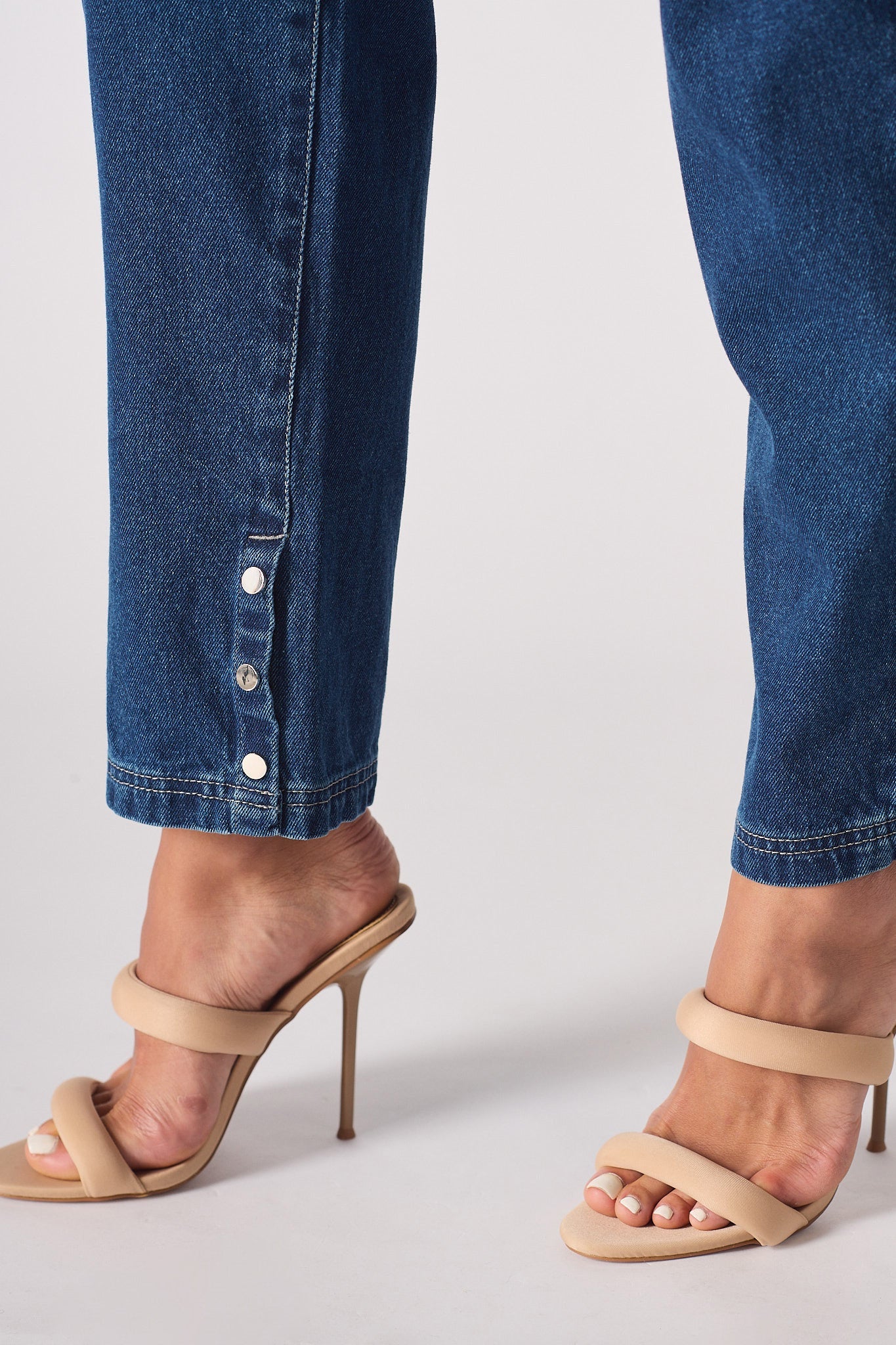 HIGH WAISTED STRAIGHT LEG JEANS - DARK BLUE
