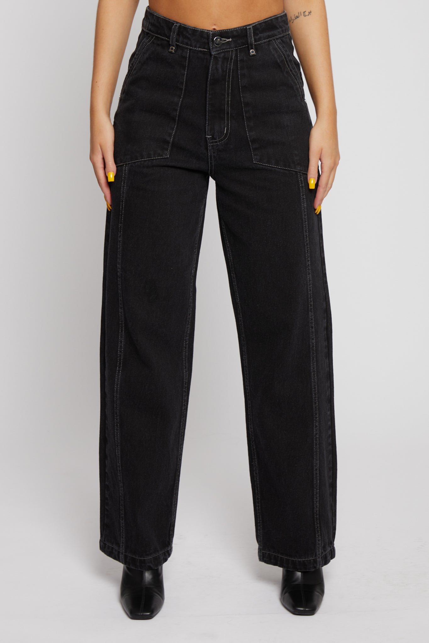 WIDE LEG CONTRAST STITCH JEANS - BLACK