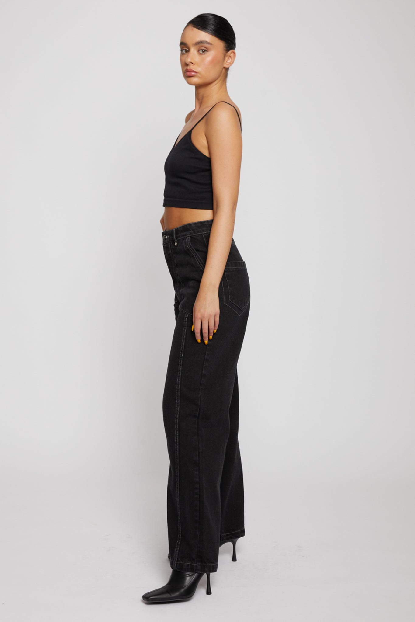 WIDE LEG CONTRAST STITCH JEANS - BLACK
