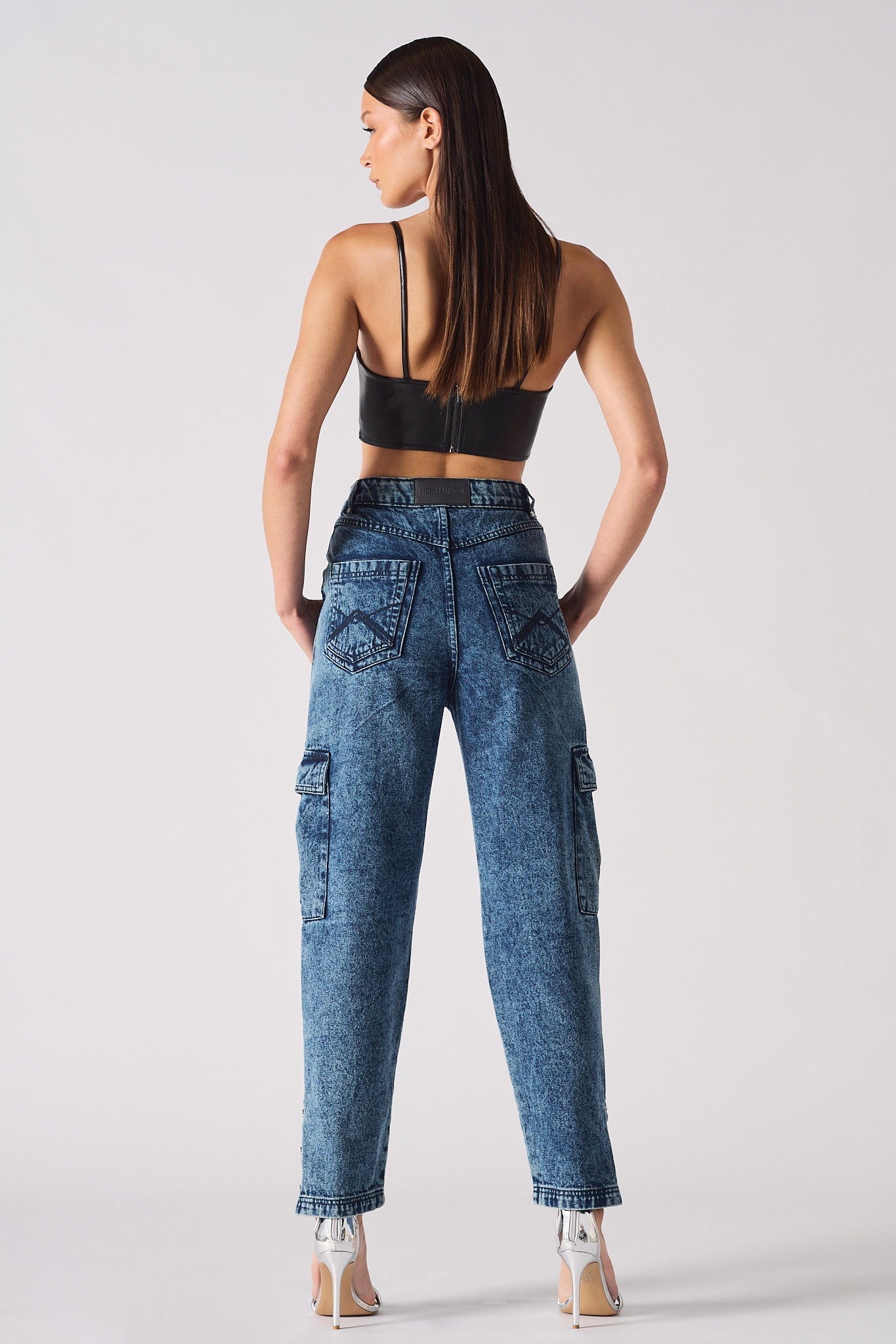 STRAIGHT LEG CARGO JEANS - BLUE