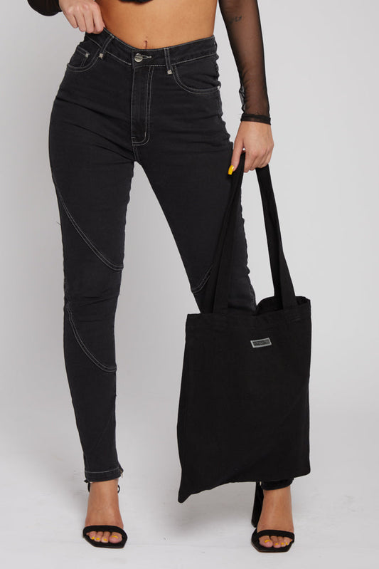 UPCYCLED TOTE BAG