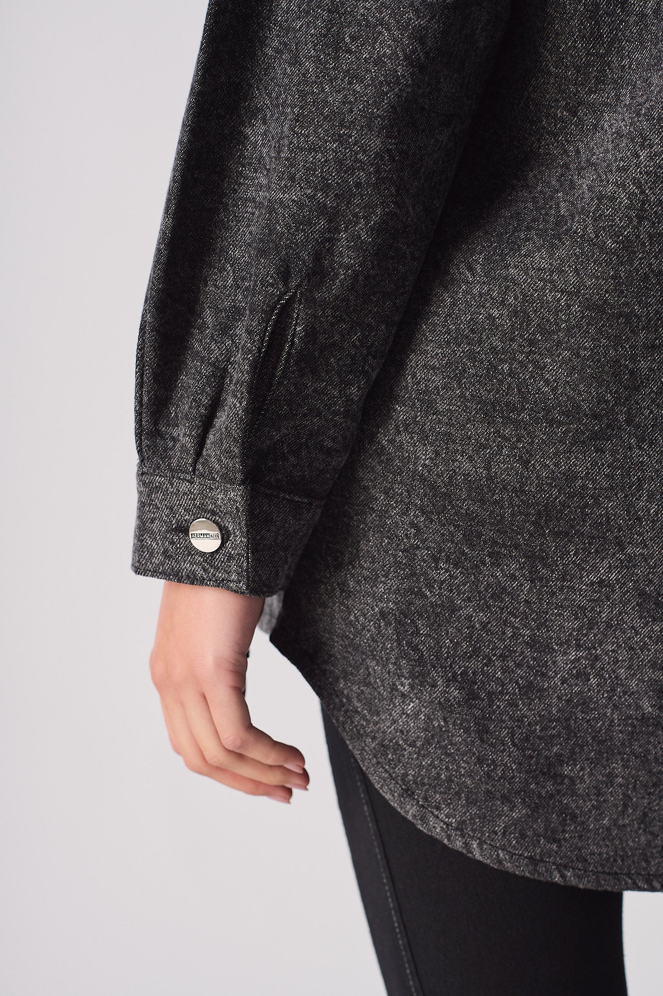 DENIM COTRAST SHIRT - BLACK ACID WASH