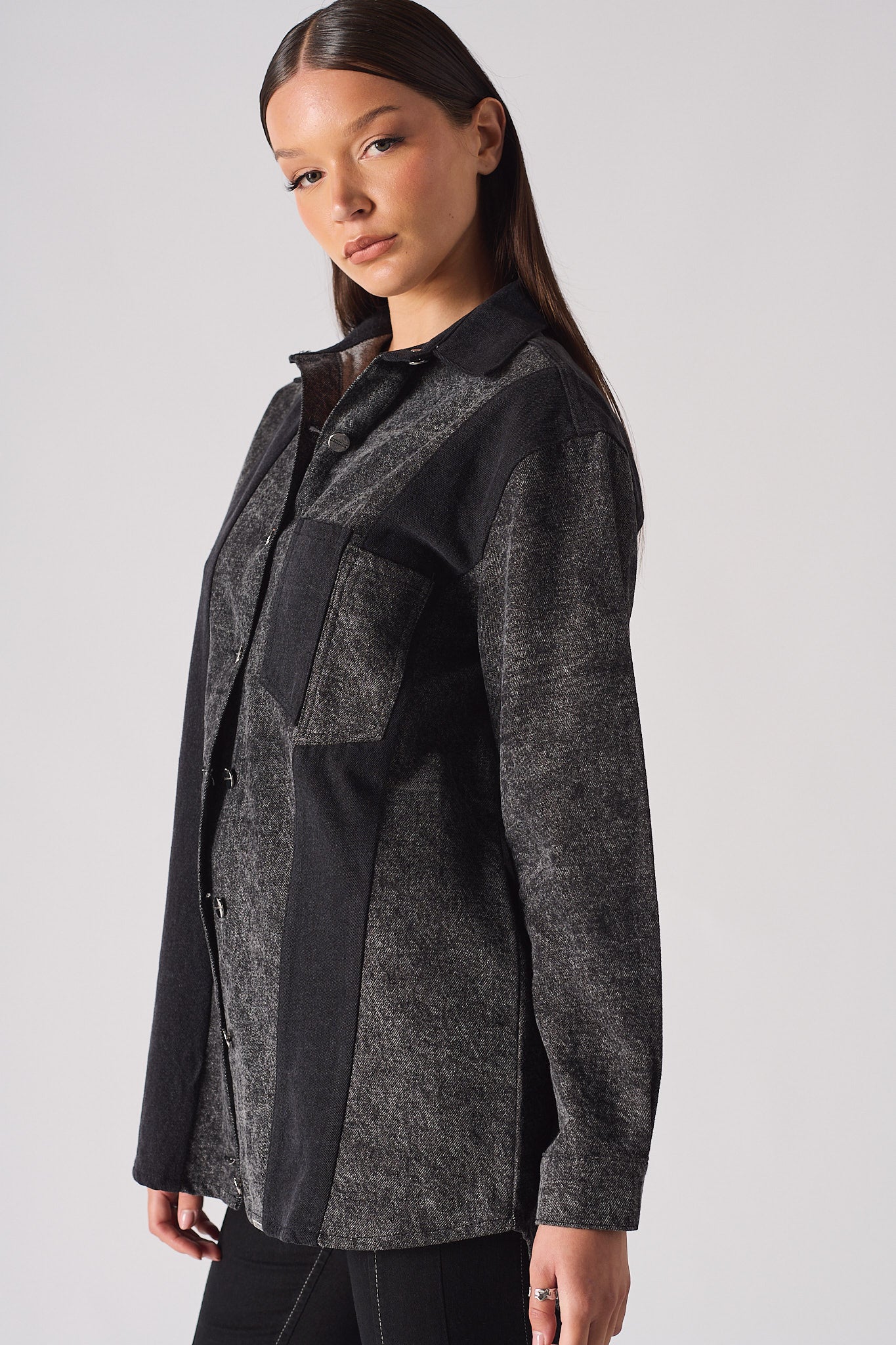 DENIM COTRAST SHIRT - BLACK ACID WASH