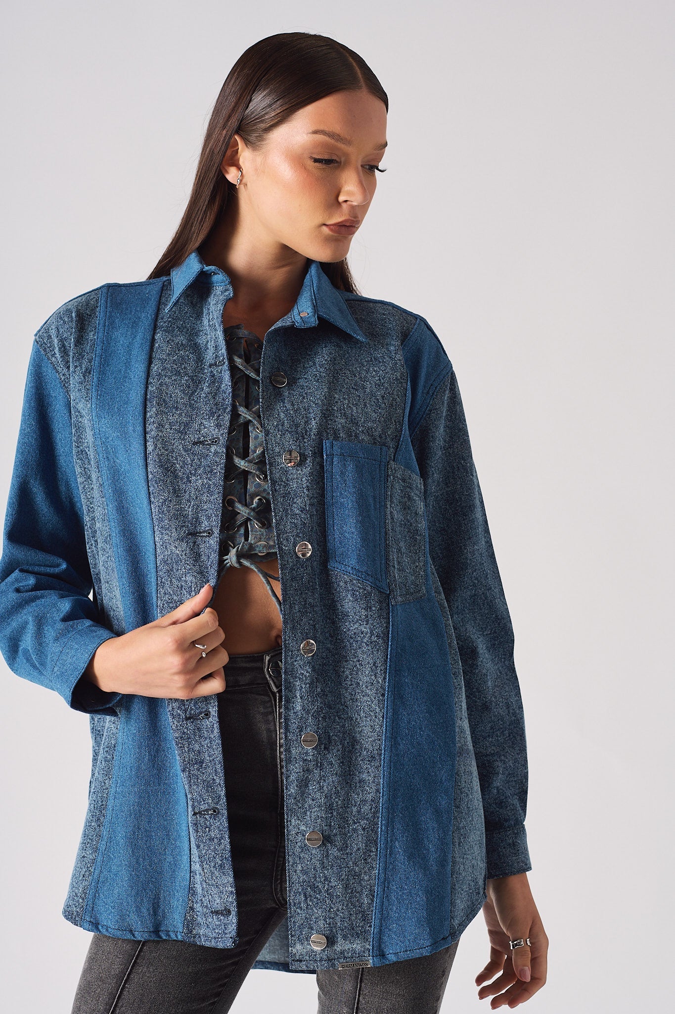 CONTRAST PANEL DENIM SHIRT - BLUE ACID WASH