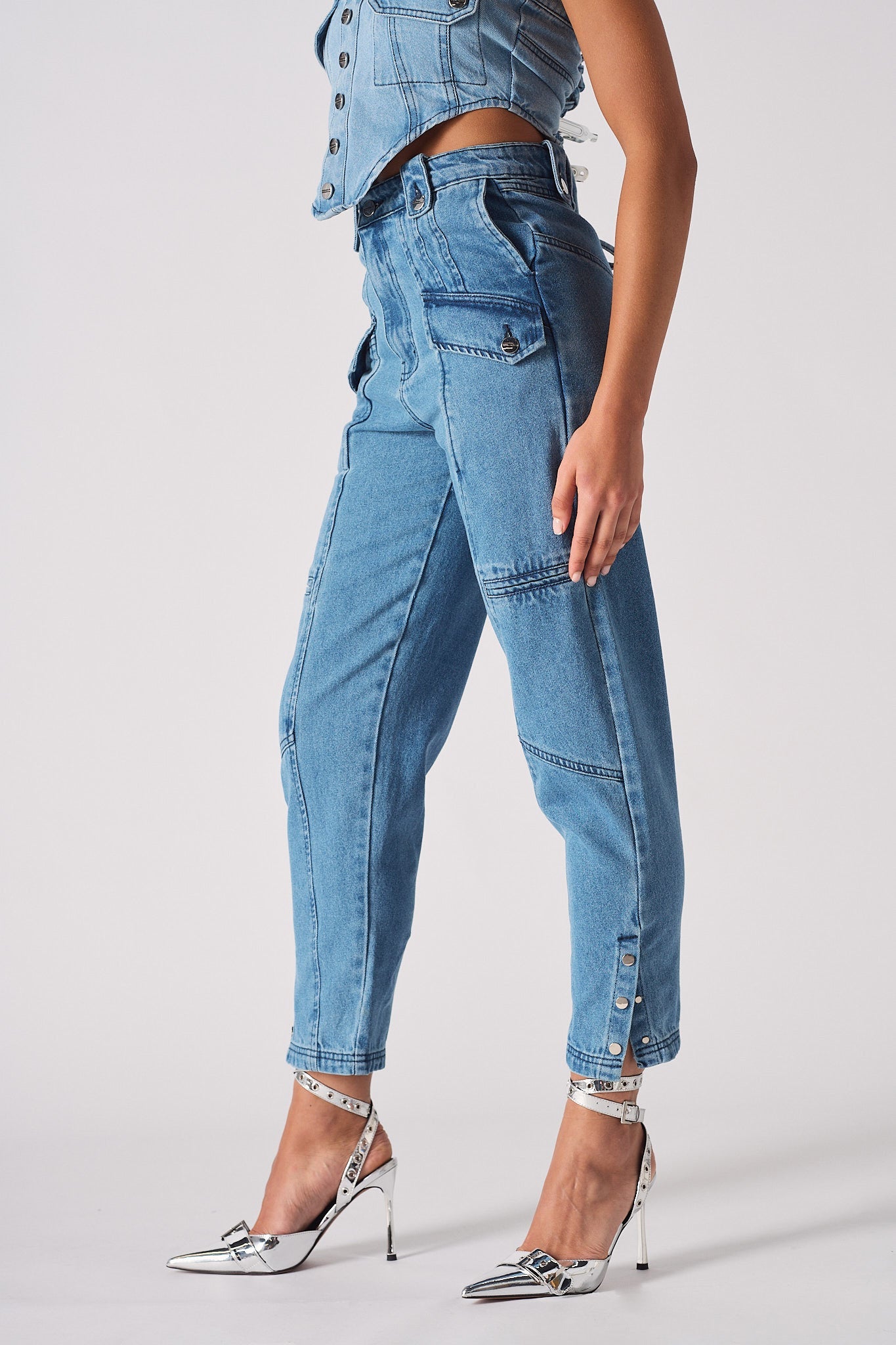 CARGO DENIM JEANS - BLUE