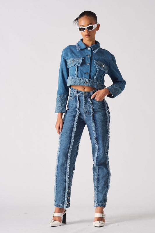 DISTRESSED TEXTURE STRAIGHT LEG JEANS - LIGHT BLUE