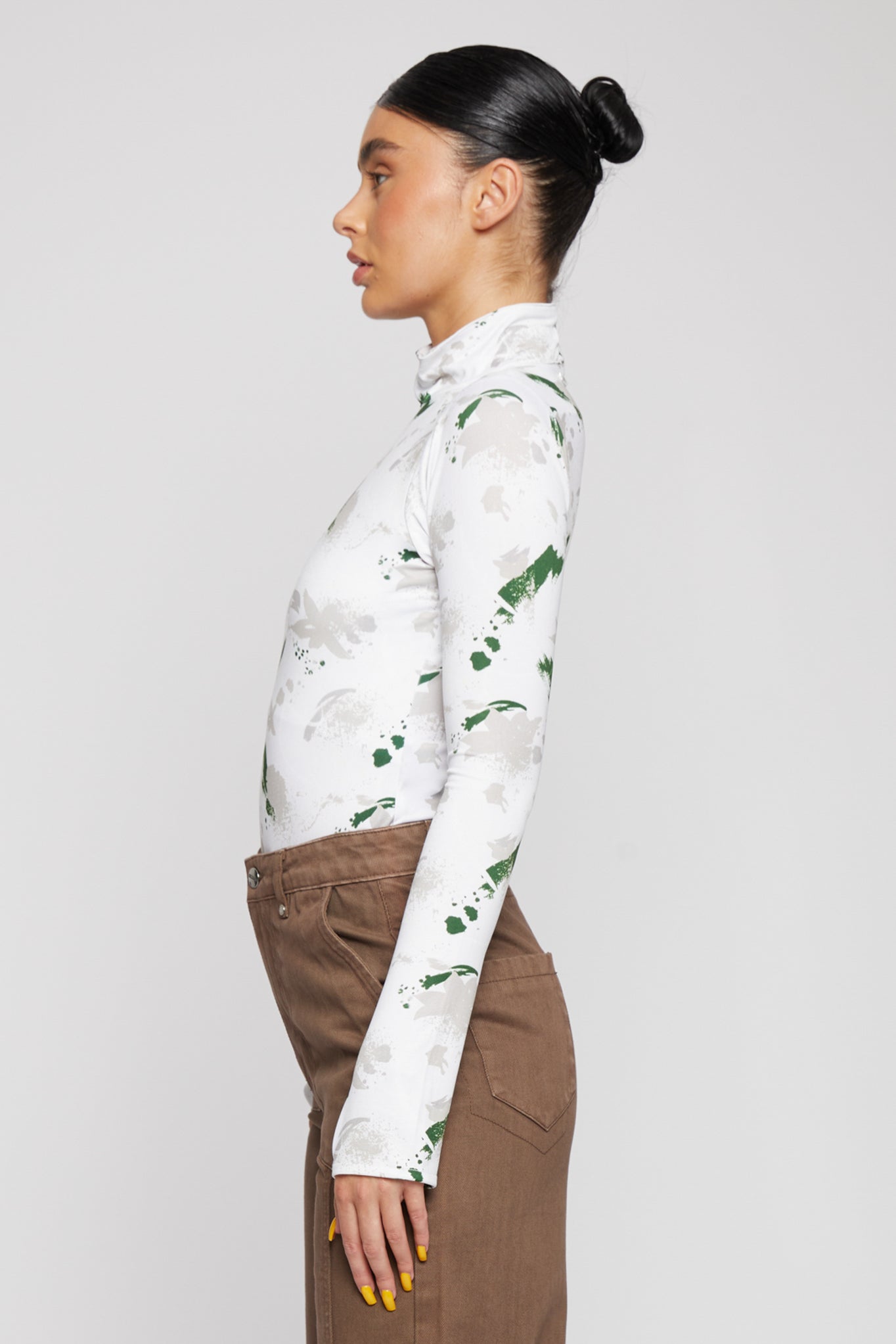 HIGH NECK PRINTED BODYSUIT - WHITE