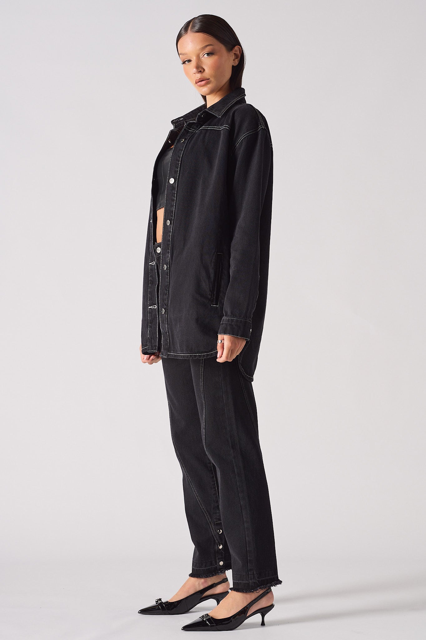 HIGH WAISTED STRAIGHT LEG JEANS - BLACK