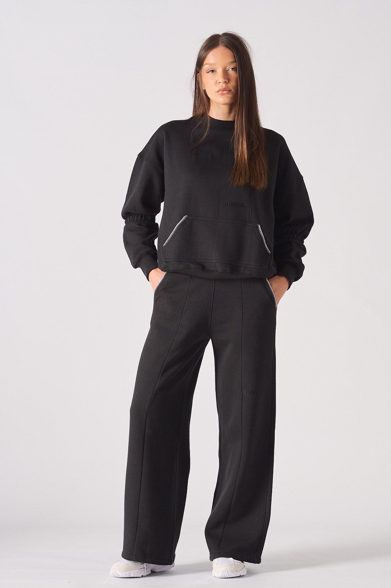 WIDE LEG JOGGERS - BLACK