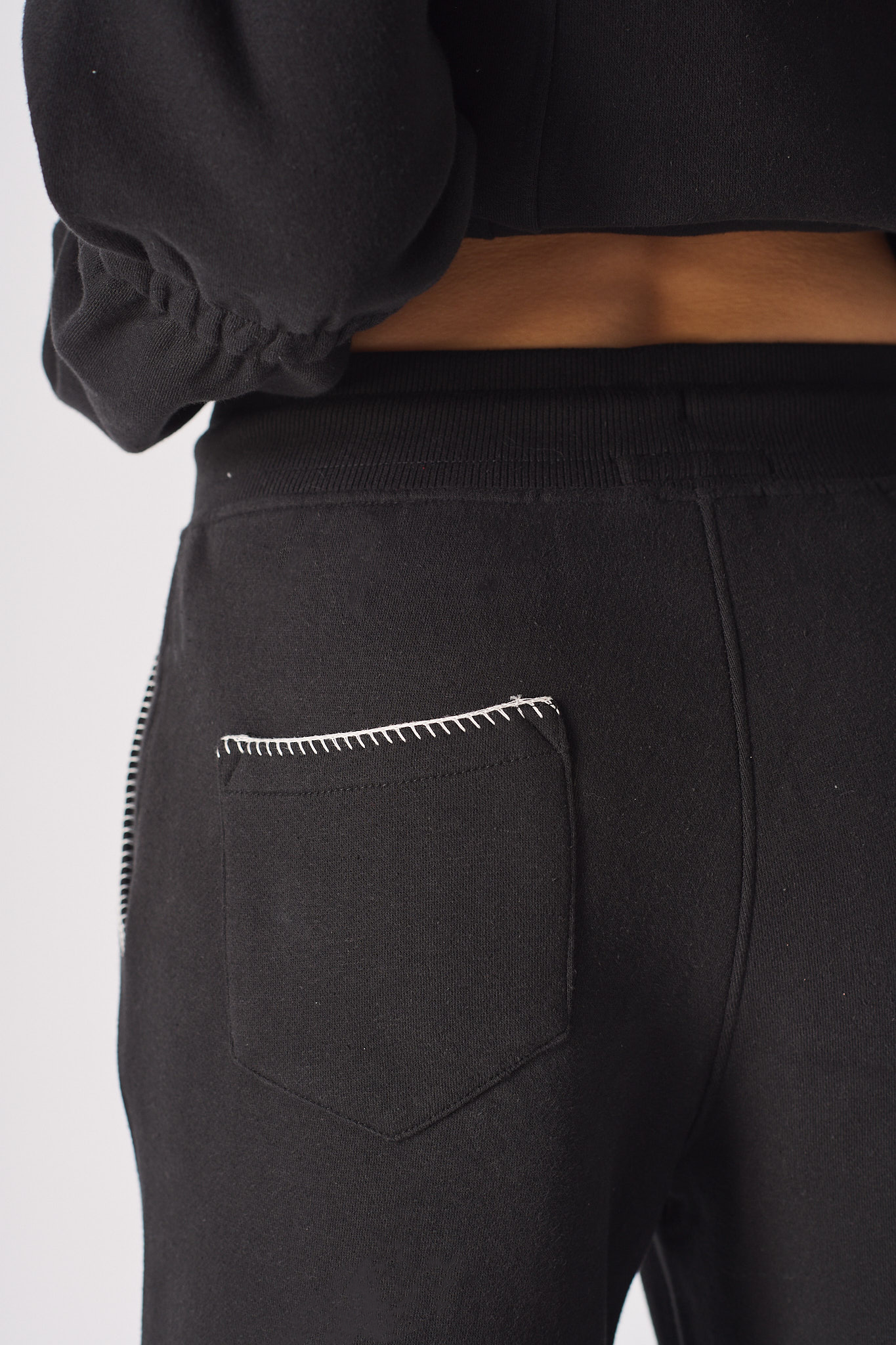 WIDE LEG JOGGERS - BLACK