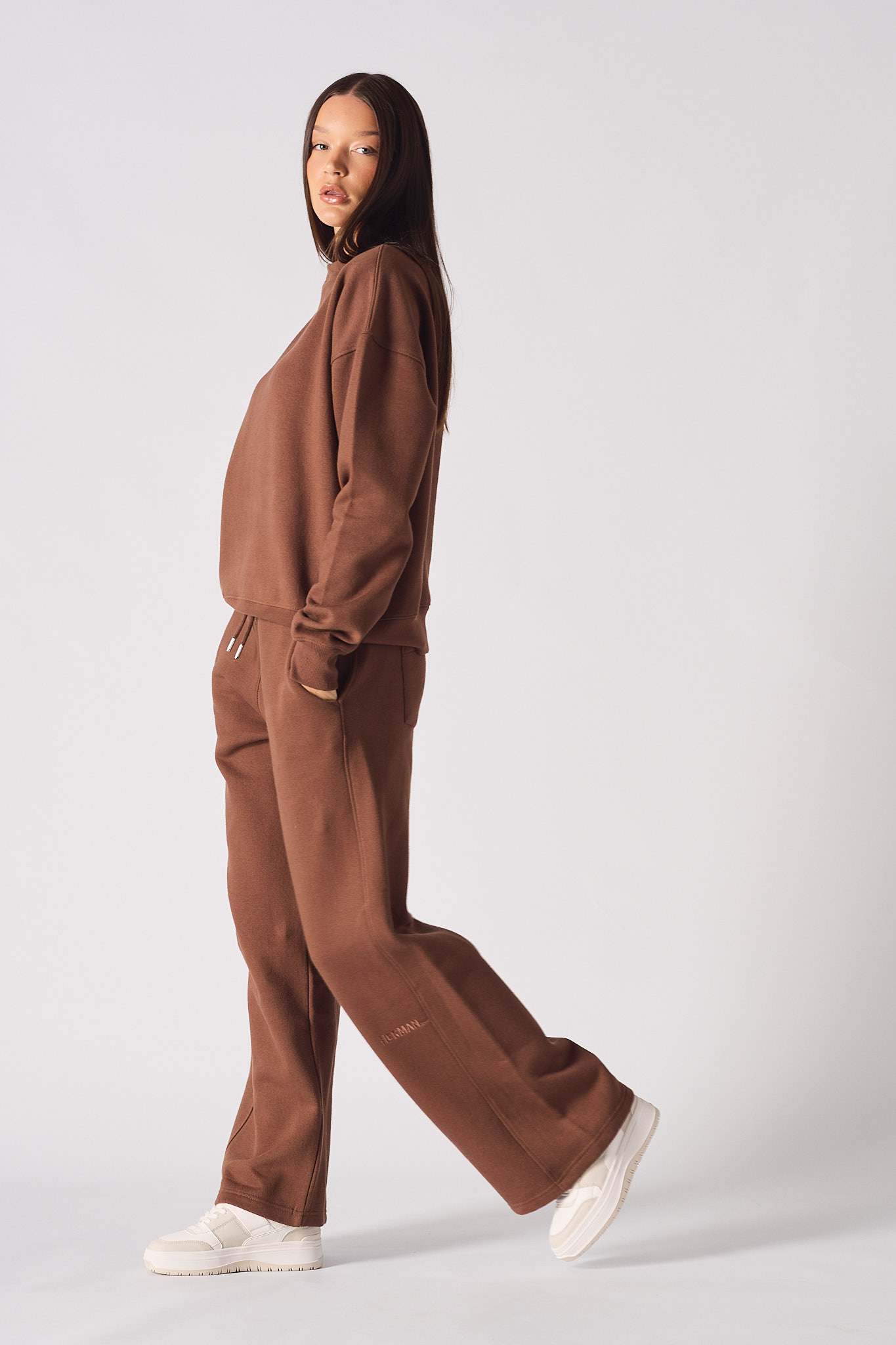 WIDE LEG JOGGERS - BROWN