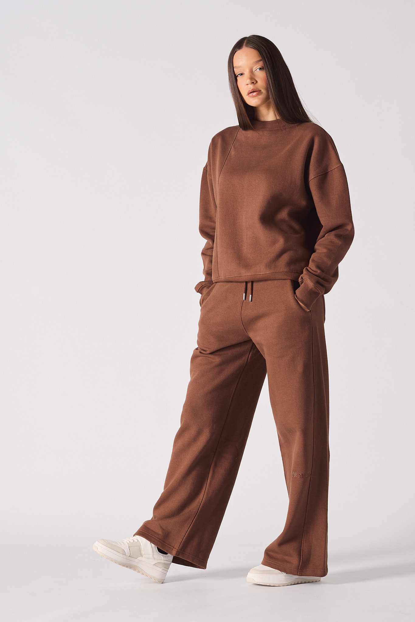 WIDE LEG JOGGERS - BROWN