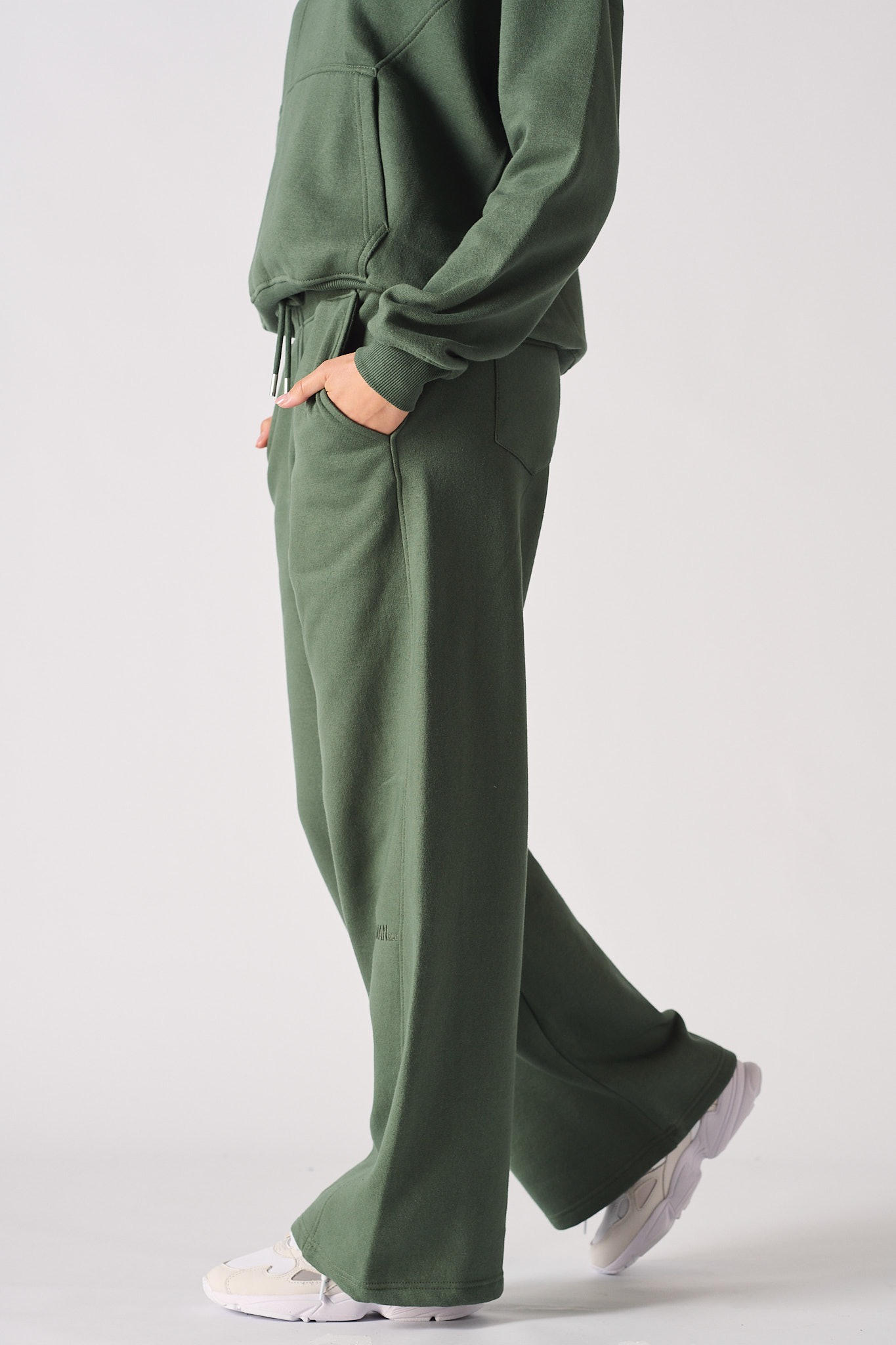 WIDE LEG JOGGERS - DARK GREEN