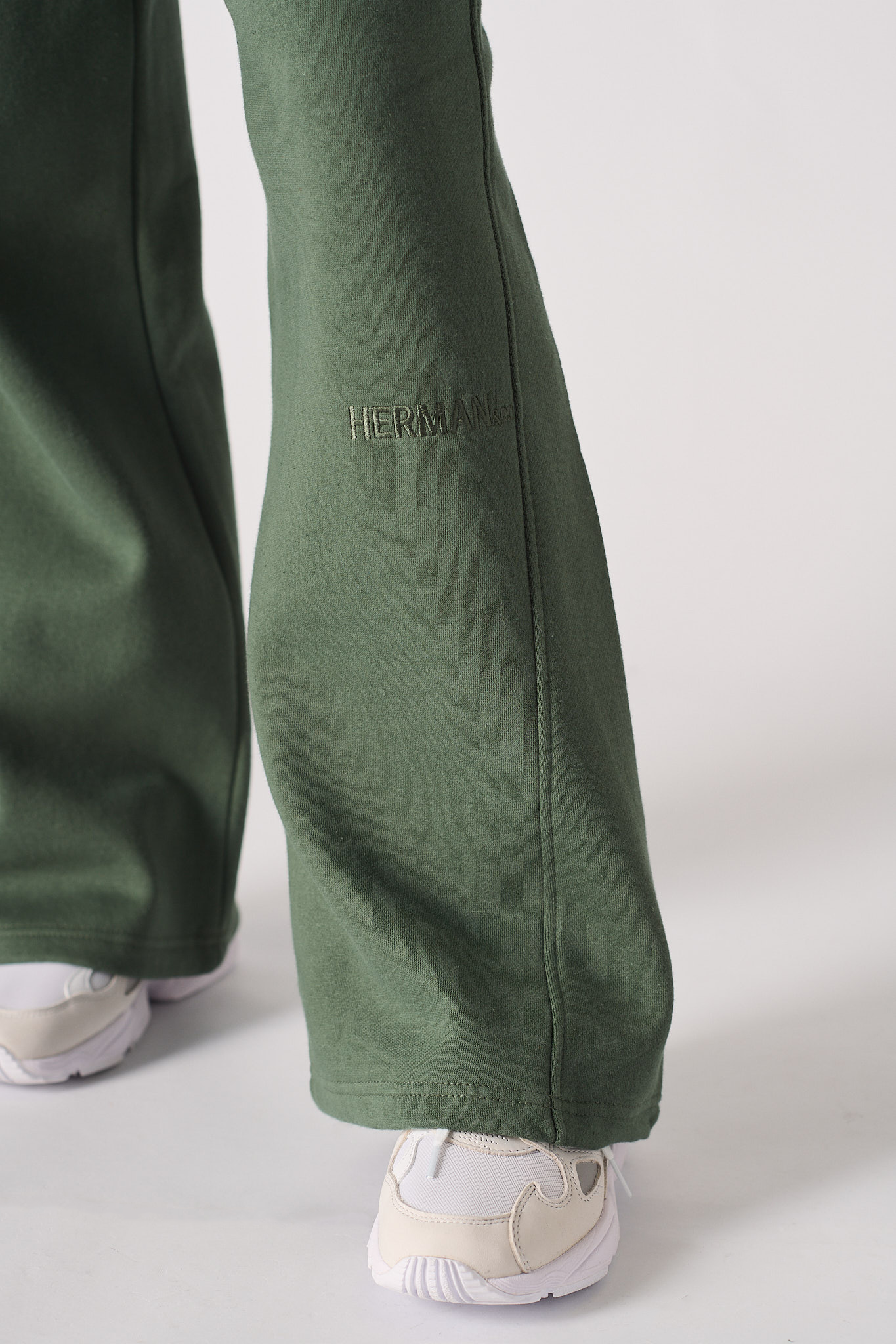 WIDE LEG JOGGERS - DARK GREEN