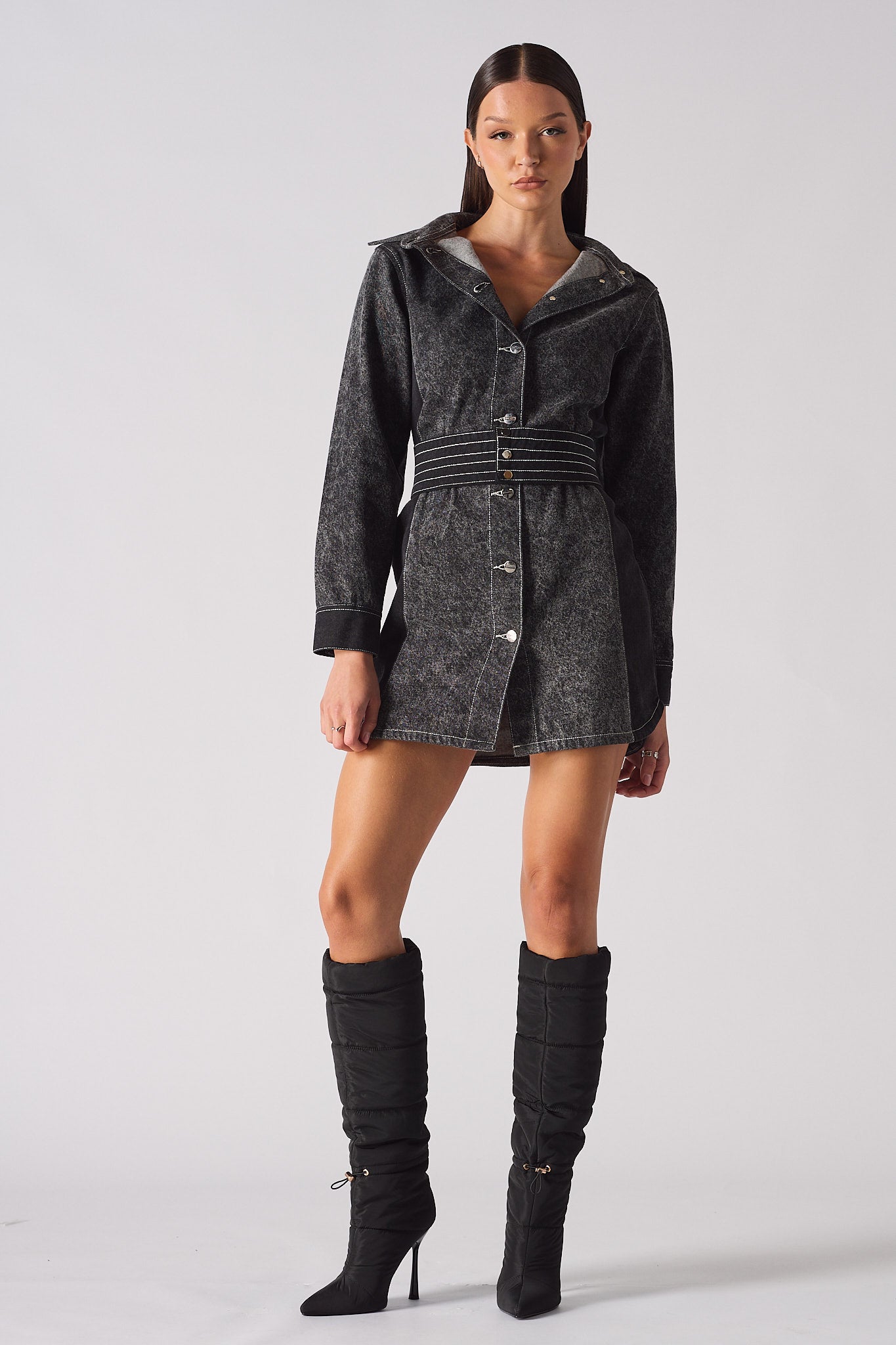 DENIM BELTED DRESS - GREY