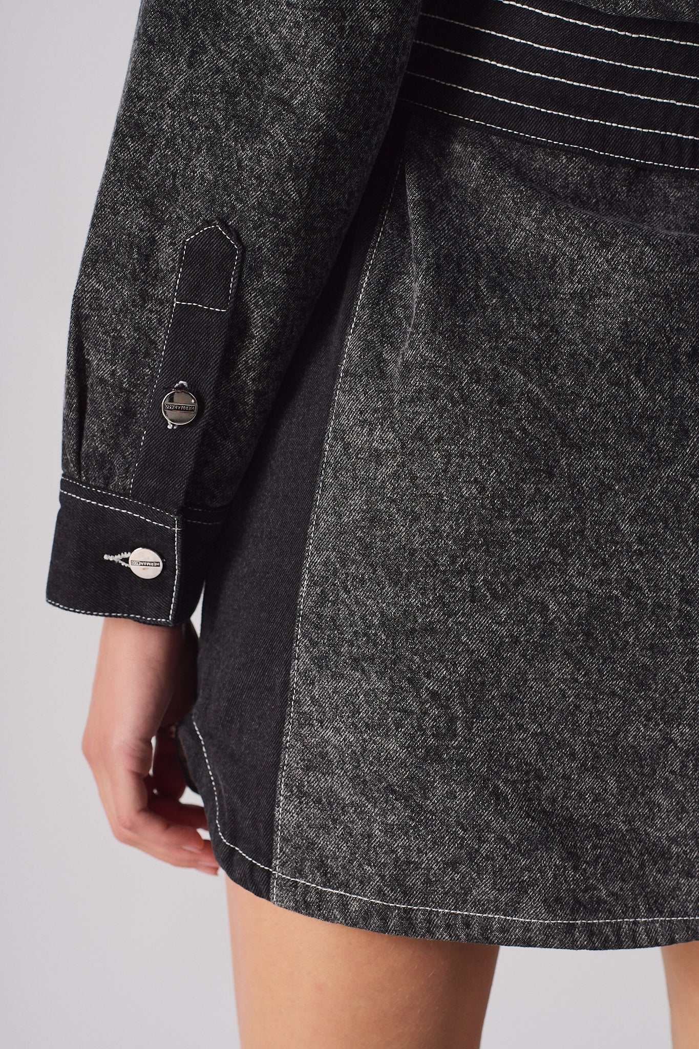 DENIM BELTED DRESS - GREY