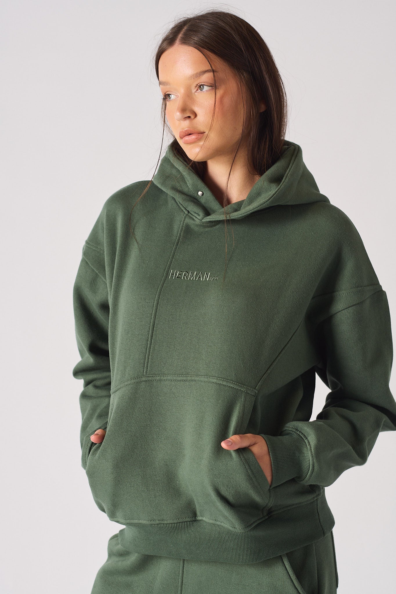 REGULAR PULLOVER HOODIE - DARK GREEN