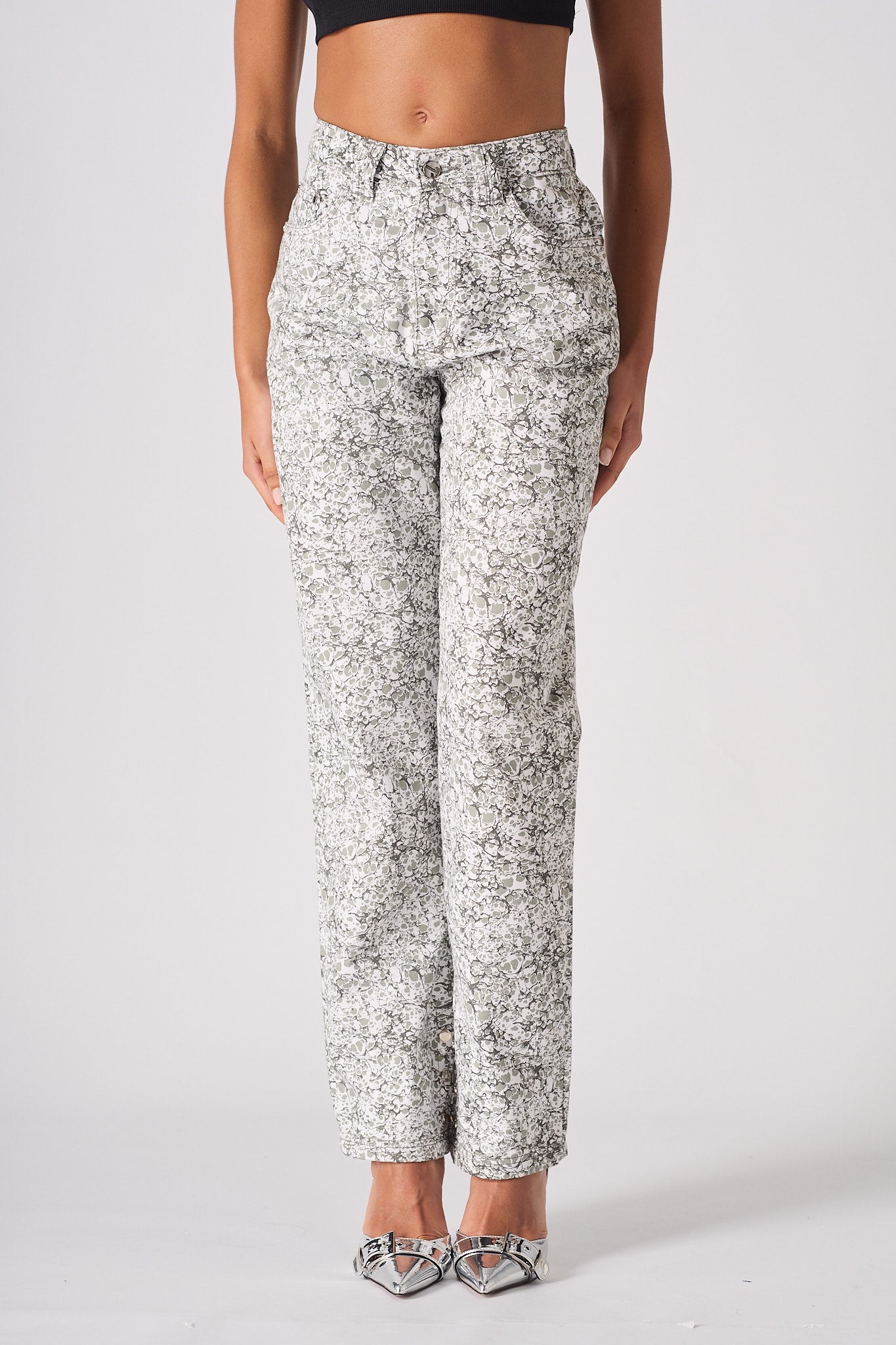 STRAIGHT LEG JEANS - GREY