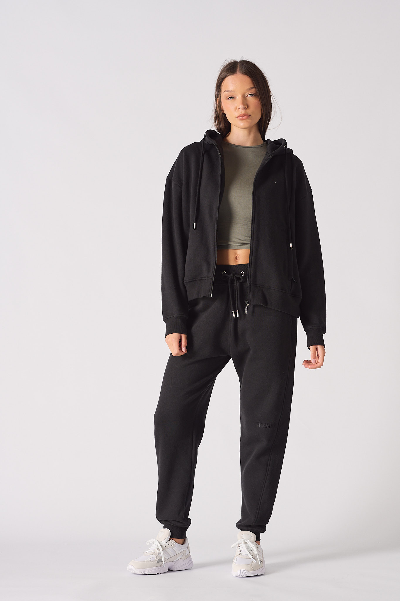 REGULAR ZIP UP HOODIE - BLACK