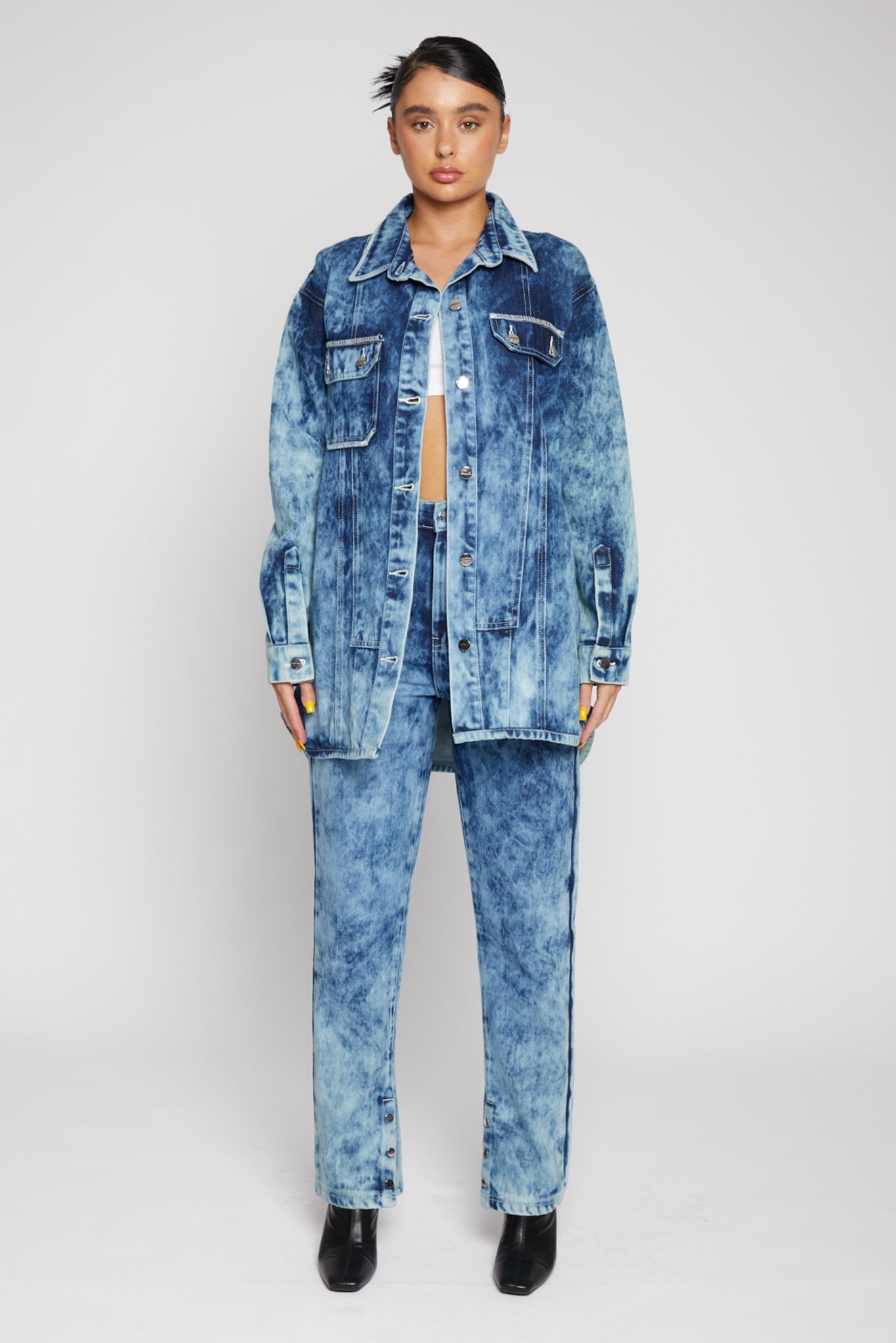 OVERSIZED ACID WASH DENIM SHIRT DRESS - BLUE