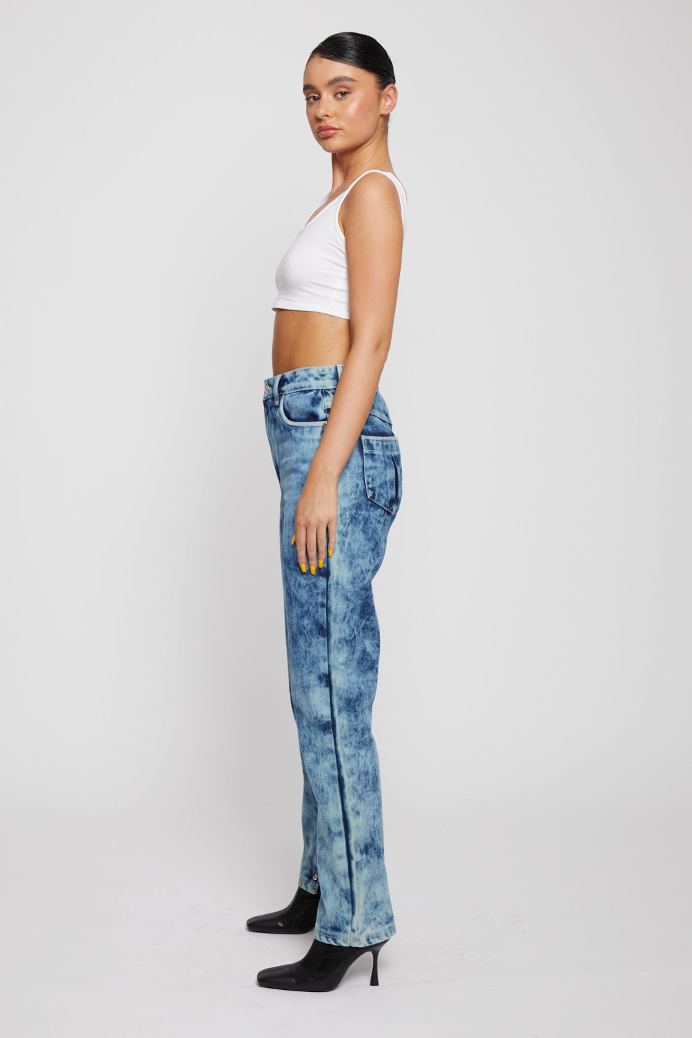 STRAIGHT LEG JEANS - DARK BLUE